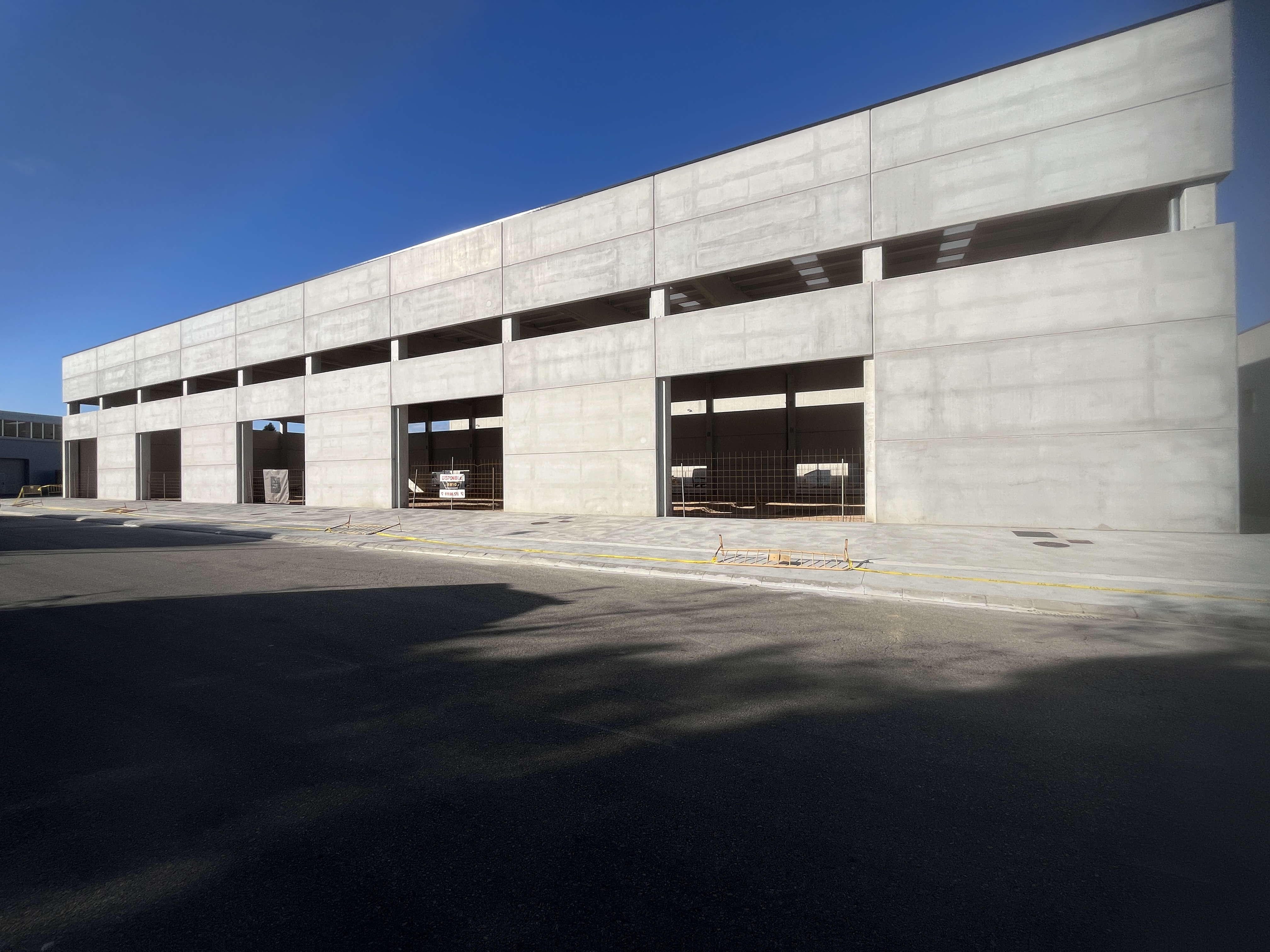 nau-industrial en fornells-de-la-selva ·  €