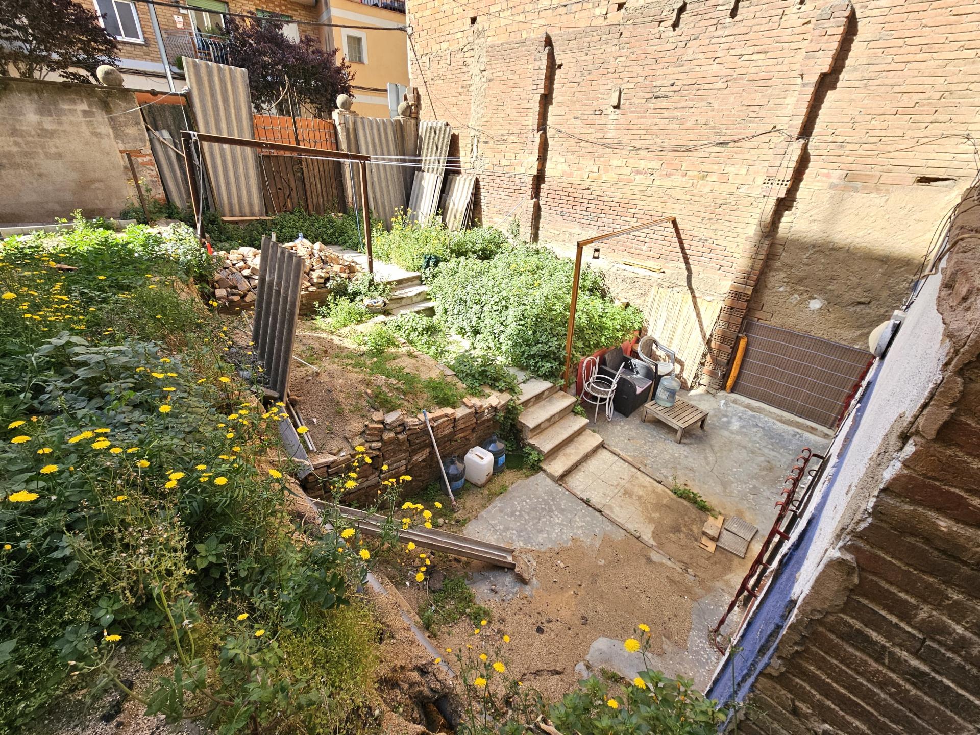 SE VENDEN  2 PARCELAS JUNTAS

 	Situado en la Calle...