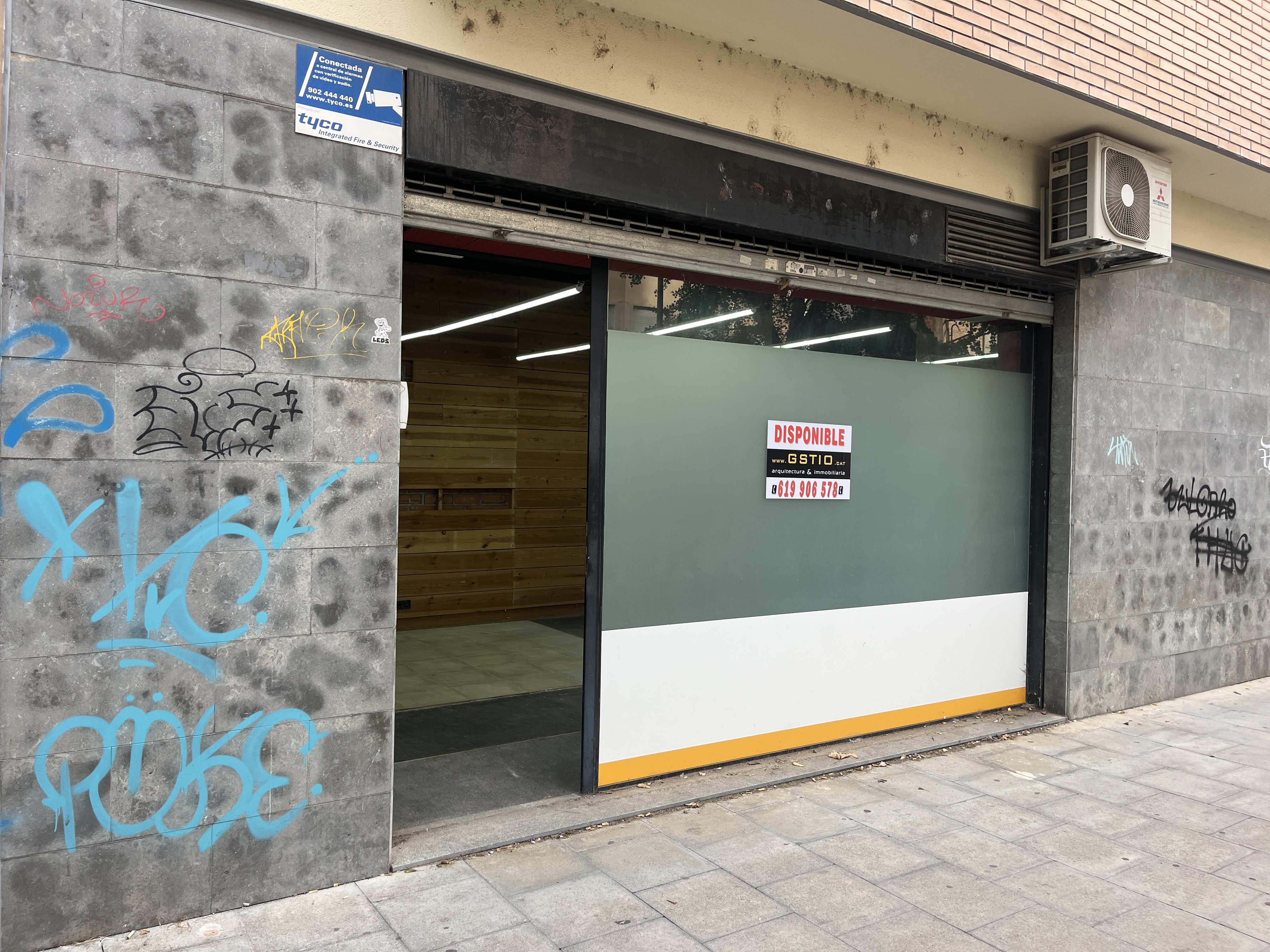 locals-comercials en girona · eixample €