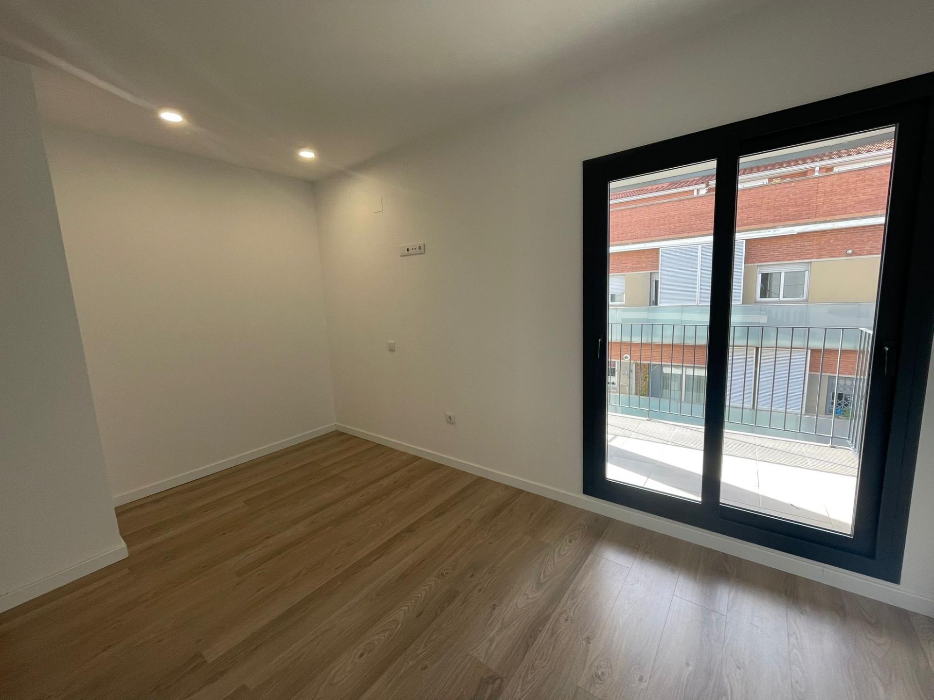 DUPLEX TERCERA PLANTA, 4 HABITACIONES Y CON TERRAZAS