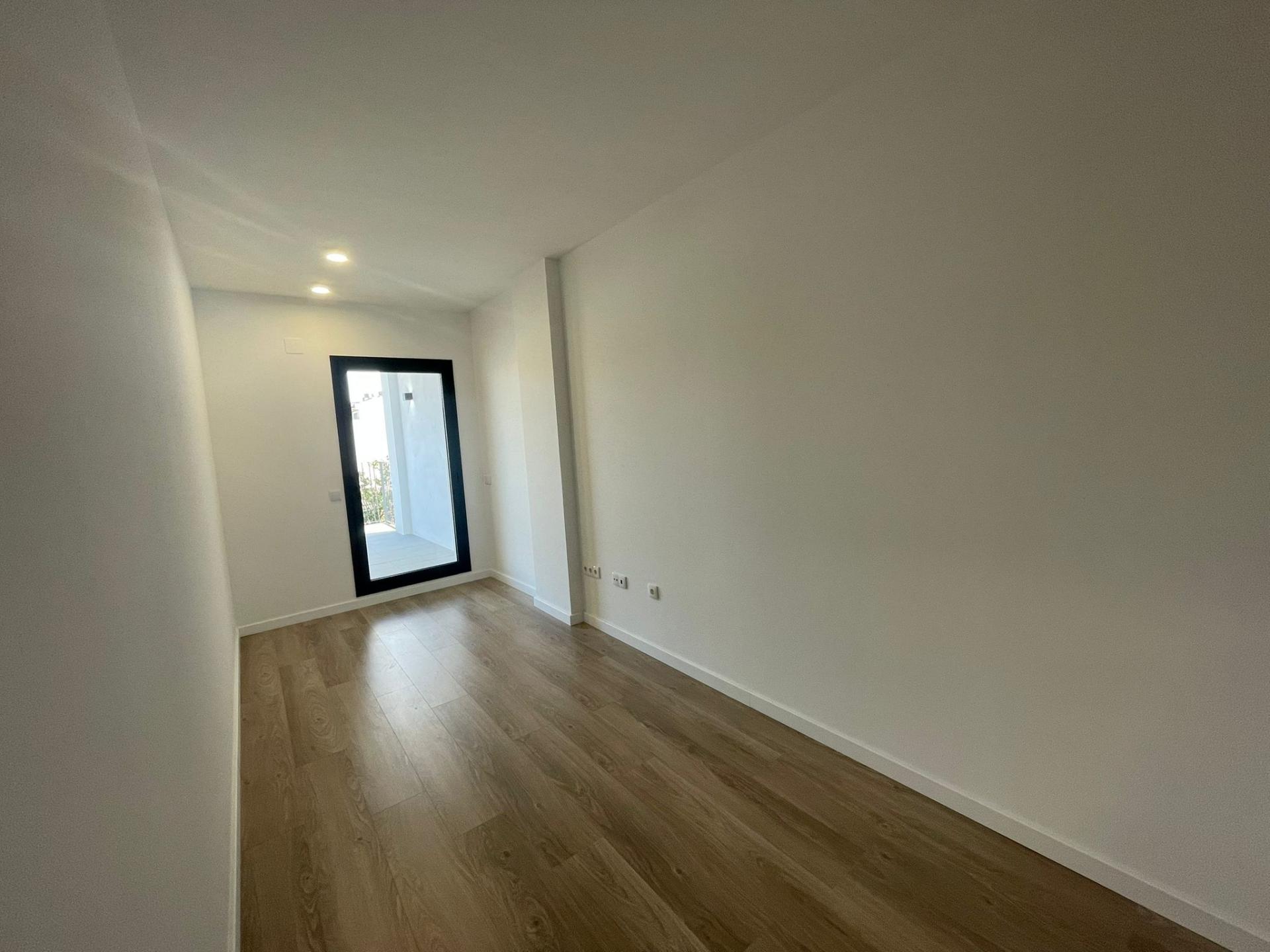 DUPLEX TERCERA PLANTA, 4 HABITACIONES Y CON TERRAZAS