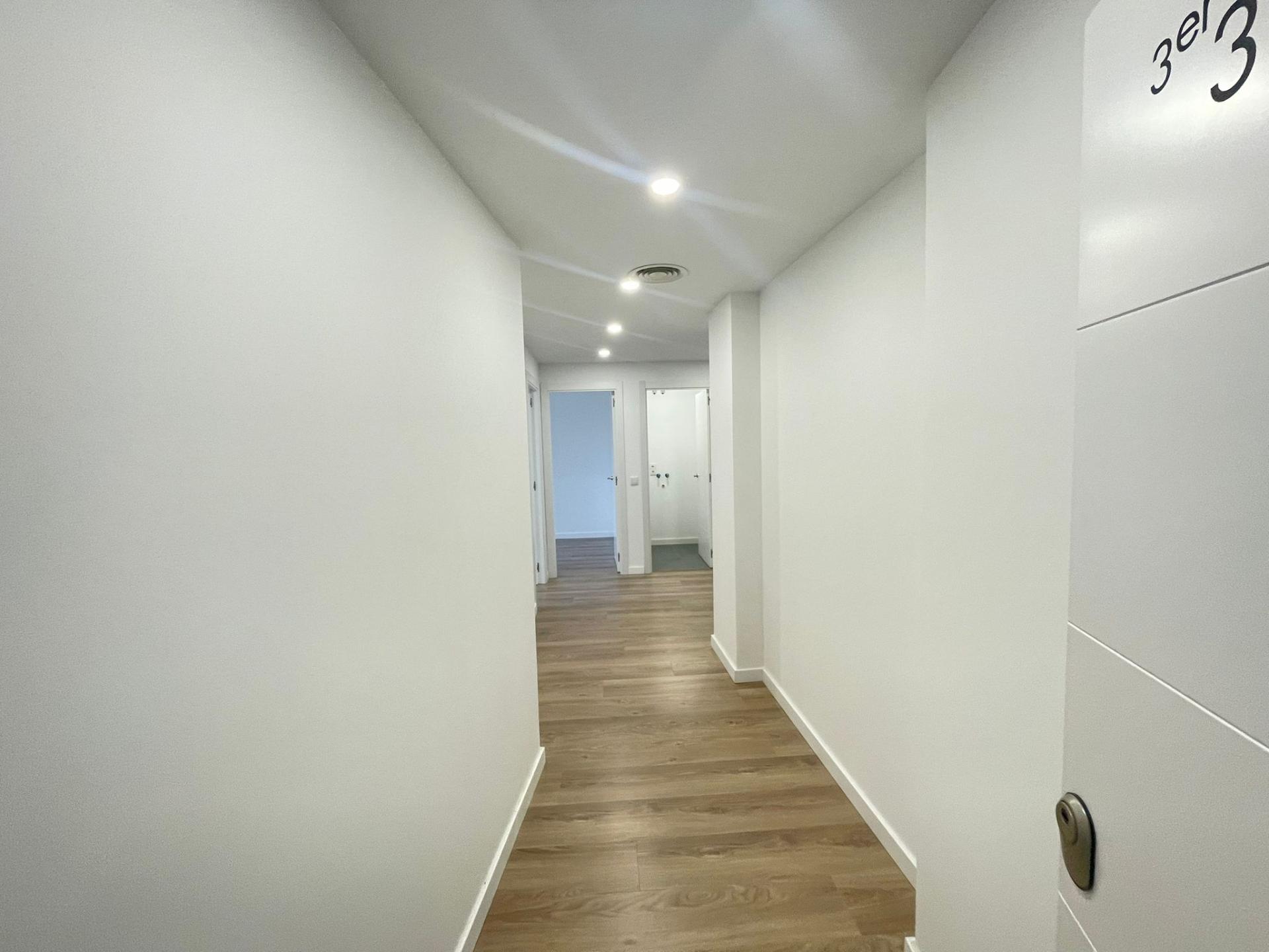 DUPLEX TERCERA PLANTA, 4 HABITACIONES Y CON TERRAZAS