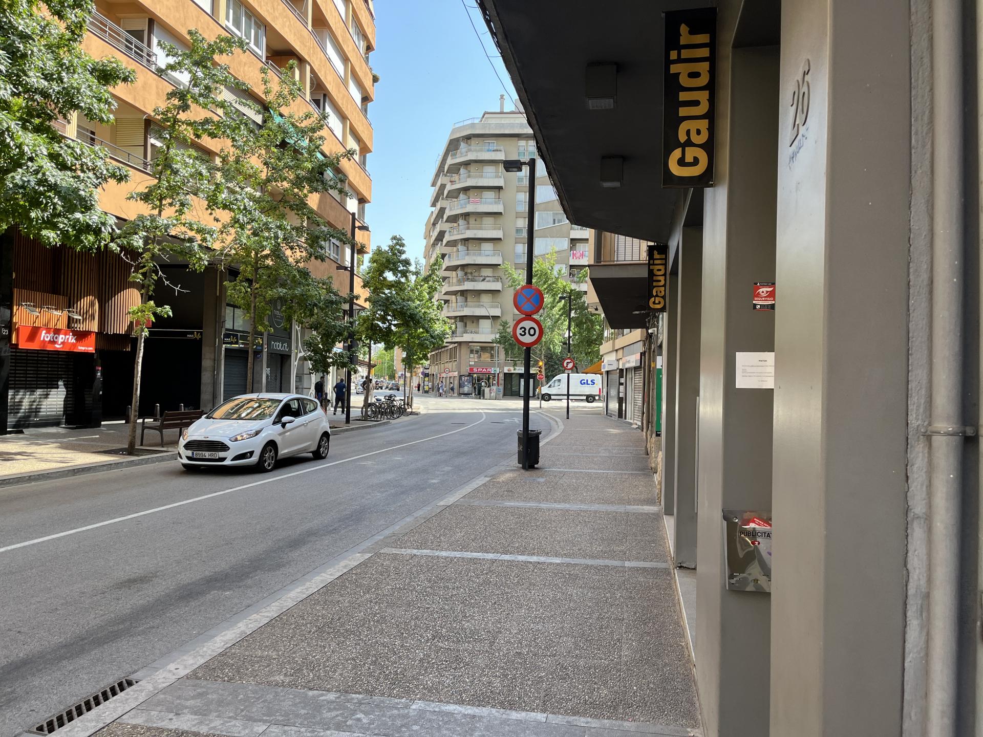 parquing en girona · migdia €