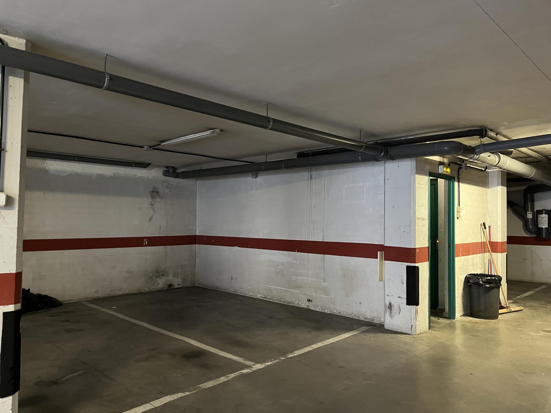 parquing en girona · migdia-emili-grahit 15900€