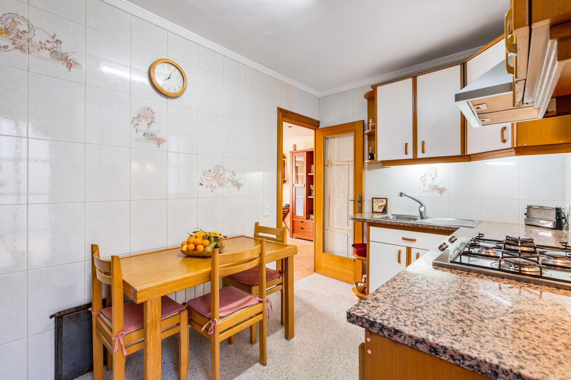CASA ADOSSADA ZONA TURO