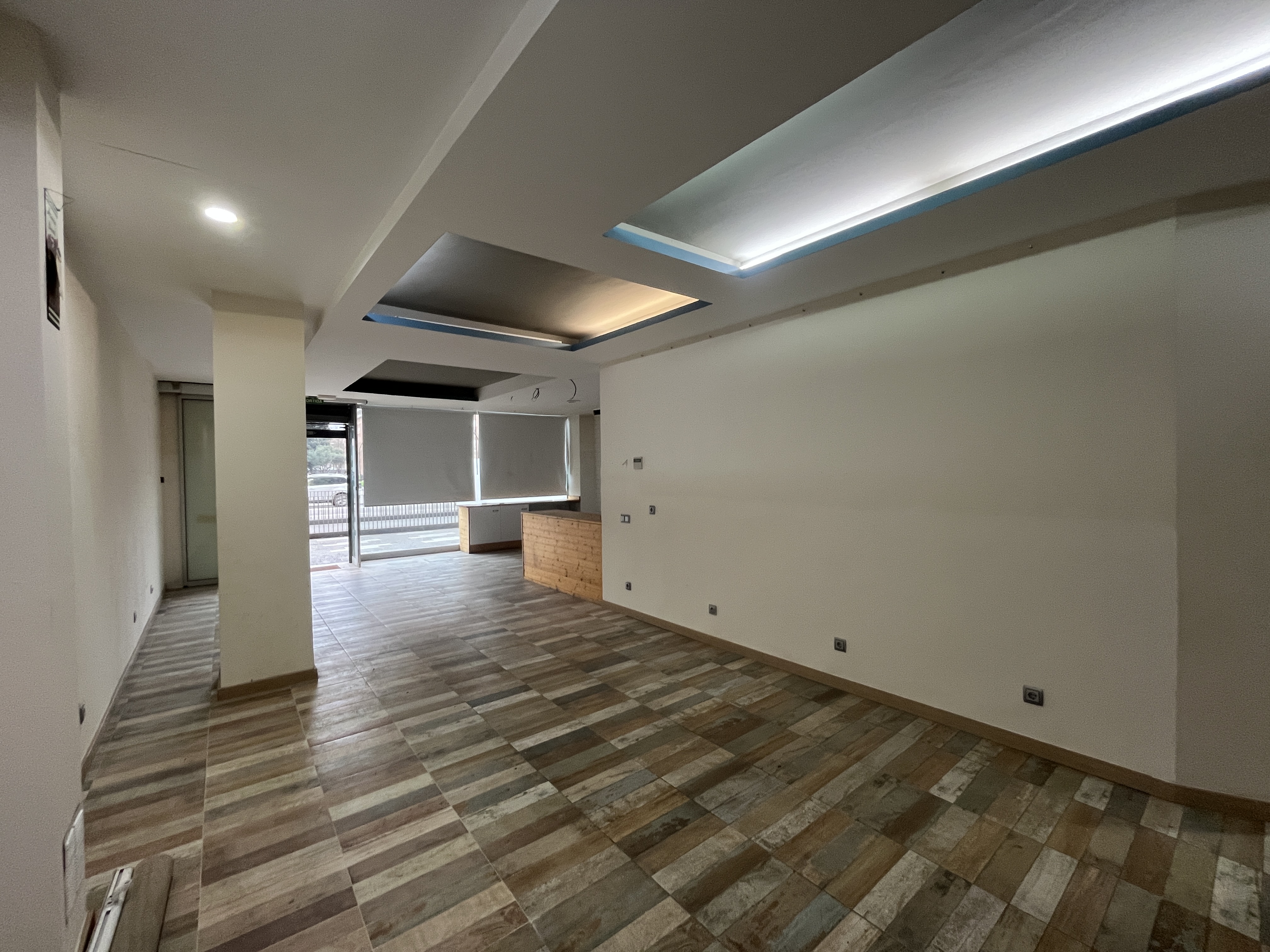 locales-comerciales en girona · migdia-emili-grahit 299000€