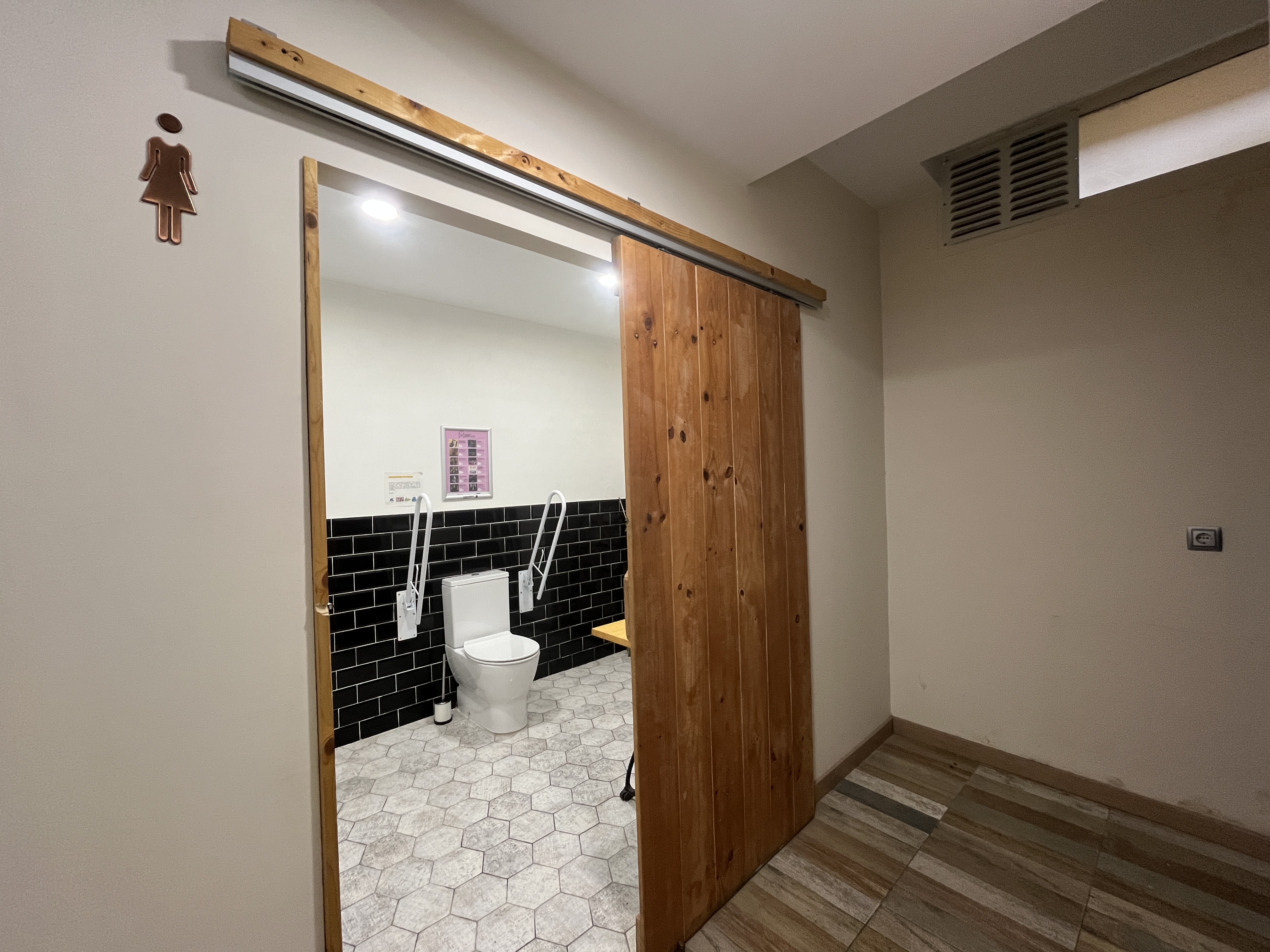 locales-comerciales en girona · migdia-emili-grahit 299000€