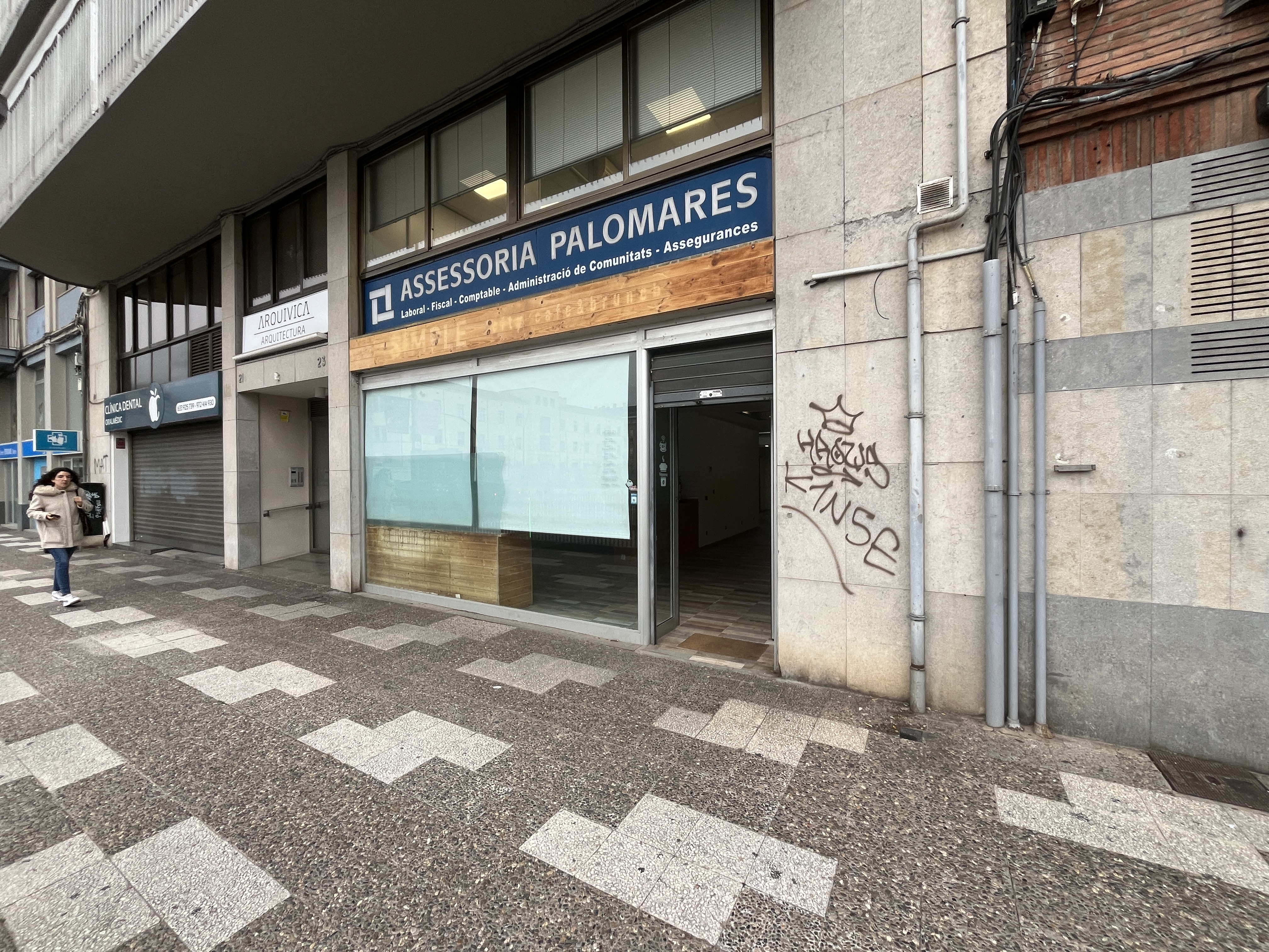 locales-comerciales en girona · migdia-emili-grahit 299000€