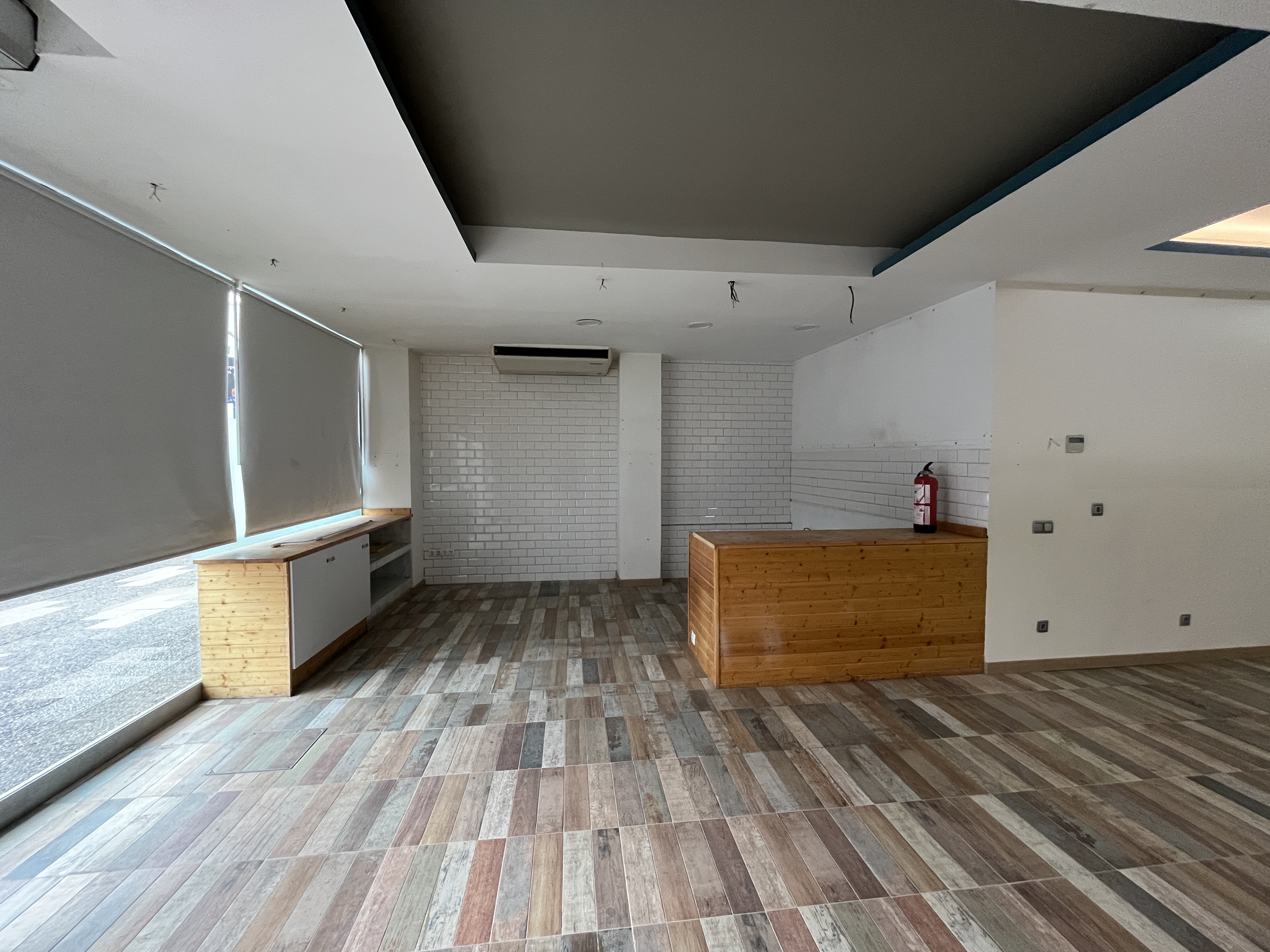 locales-comerciales en girona · migdia-emili-grahit 299000€