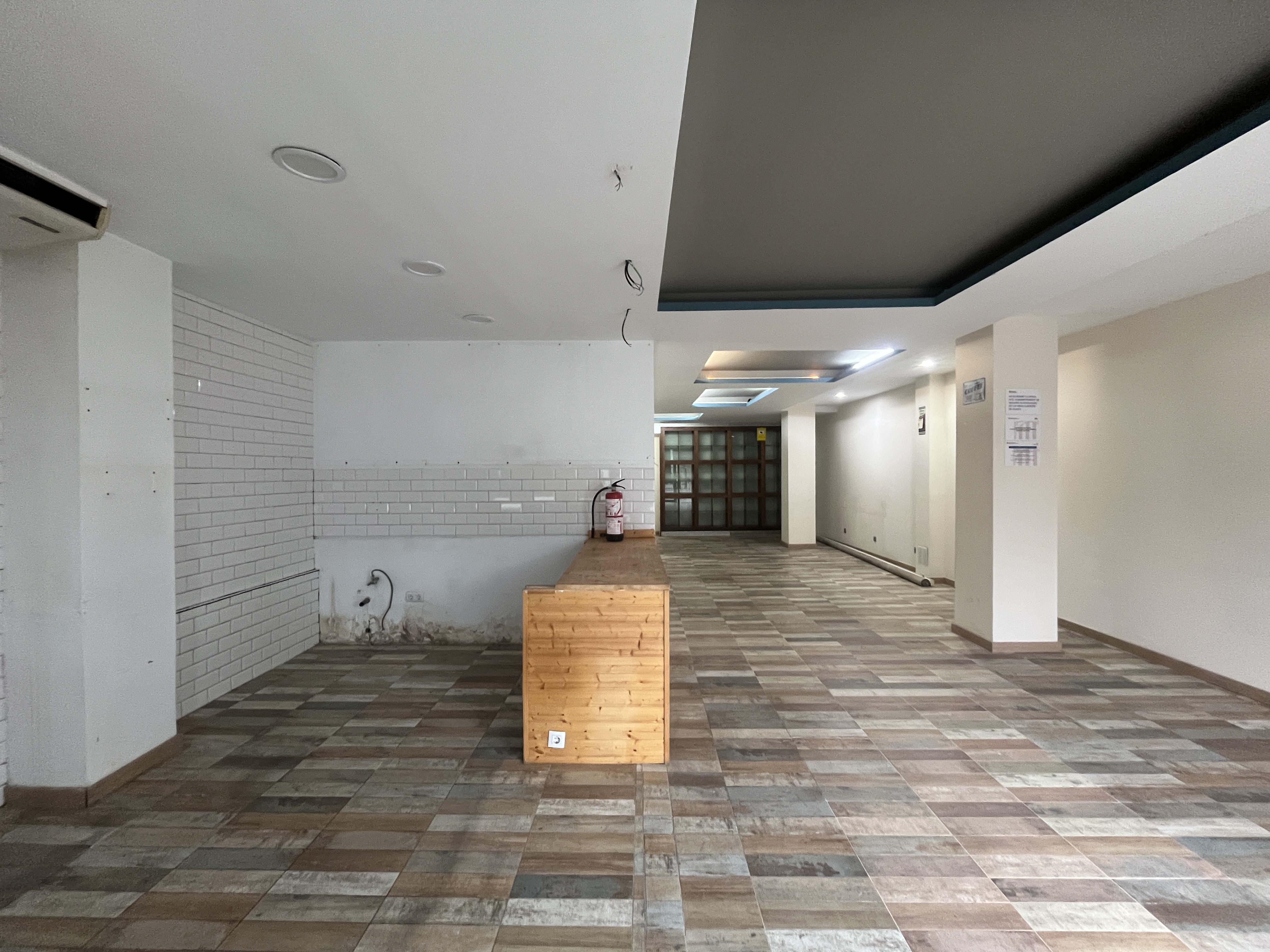 locales-comerciales en girona · migdia-emili-grahit 299000€