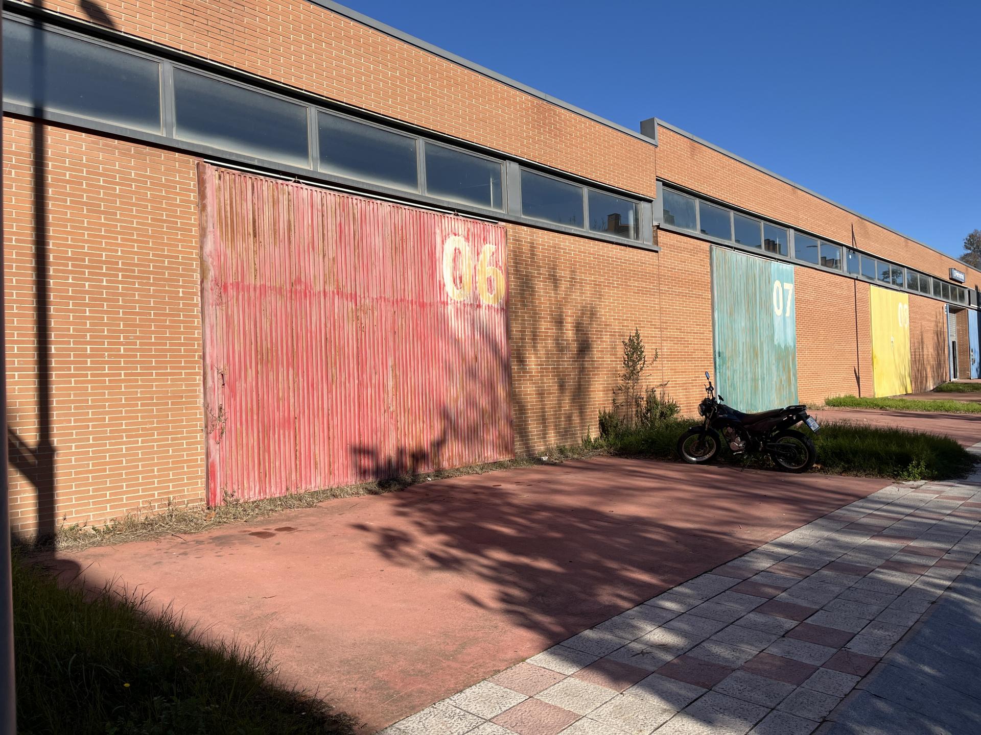 nau-industrial en santa-coloma-de-farners · entrada-poble €