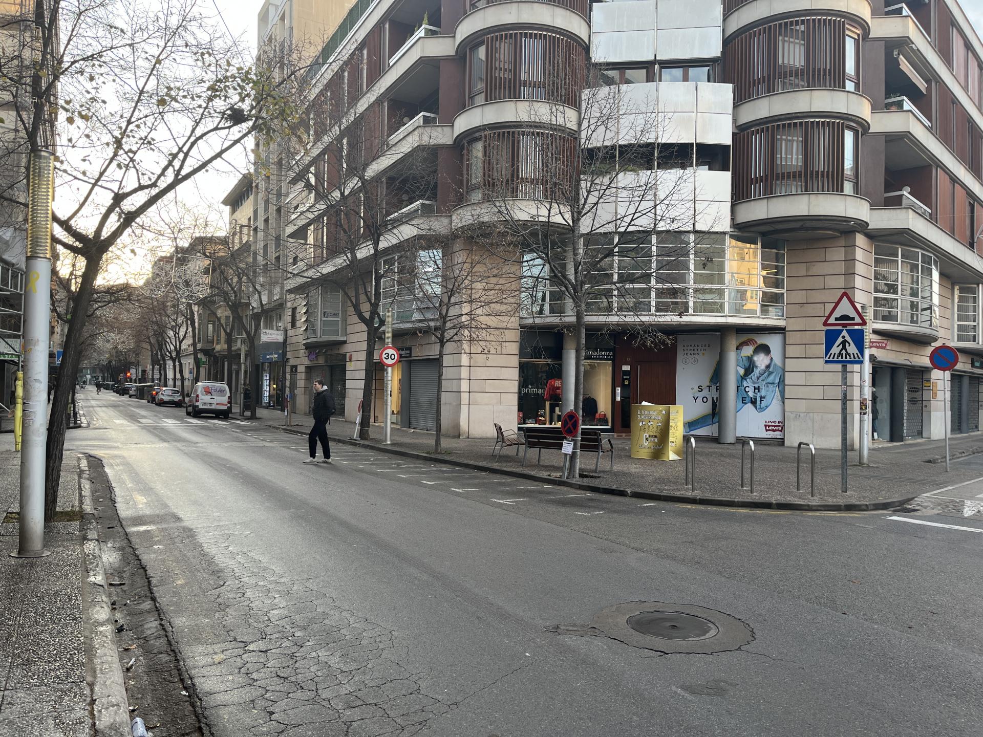 locals-comercials en girona · eixample €