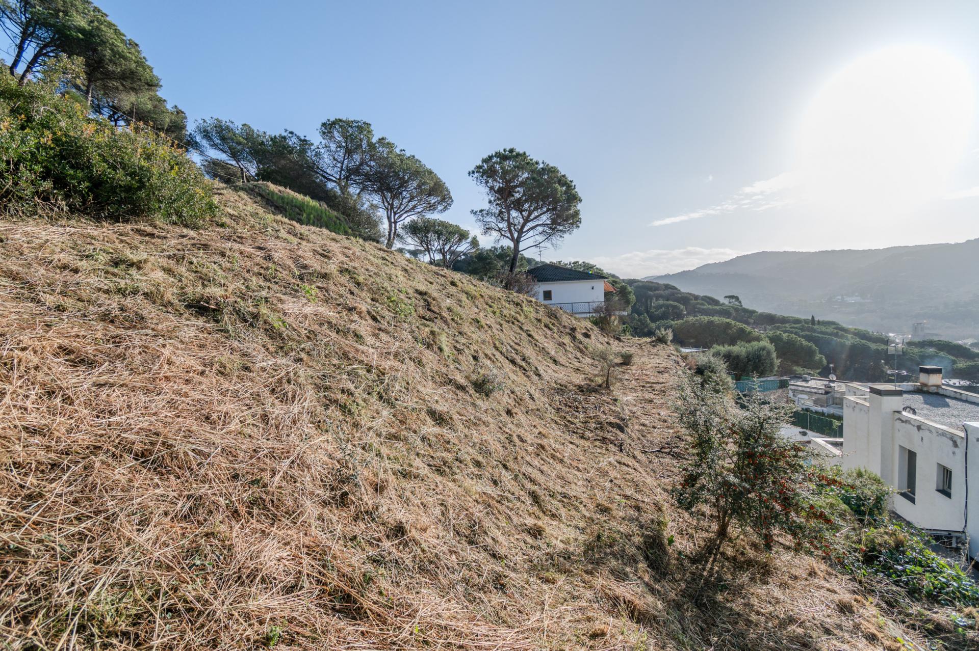 Terreno en venta en Dosrius! OPCION A CONSTRUIR DOS VIVIENDAS