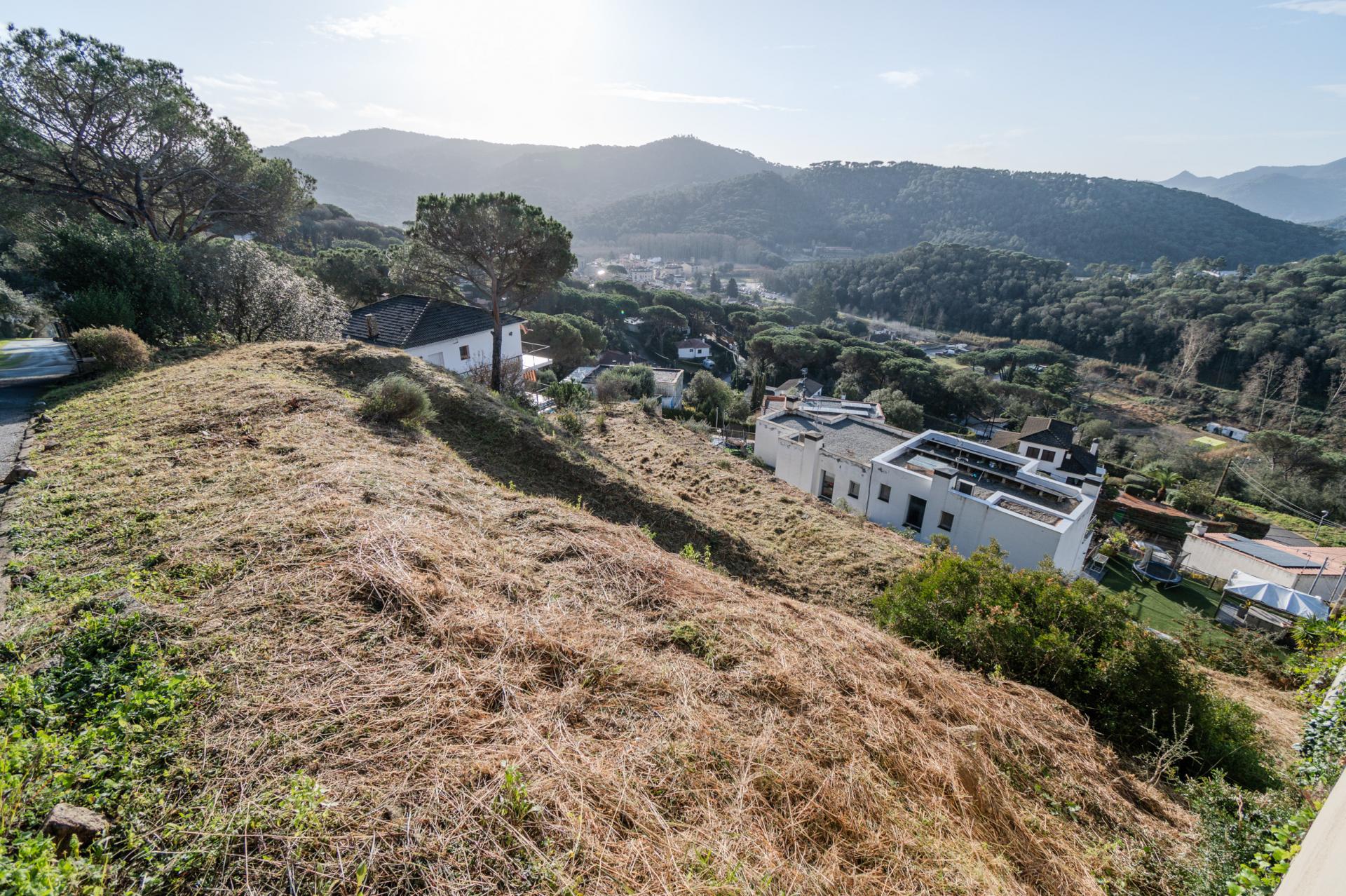 Terreno en venta en Dosrius! OPCION A CONSTRUIR DOS VIVIENDAS