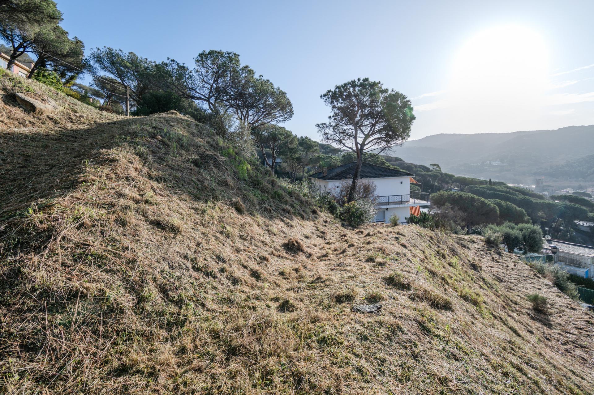 Terreno en venta en Dosrius! OPCION A CONSTRUIR DOS VIVIENDAS