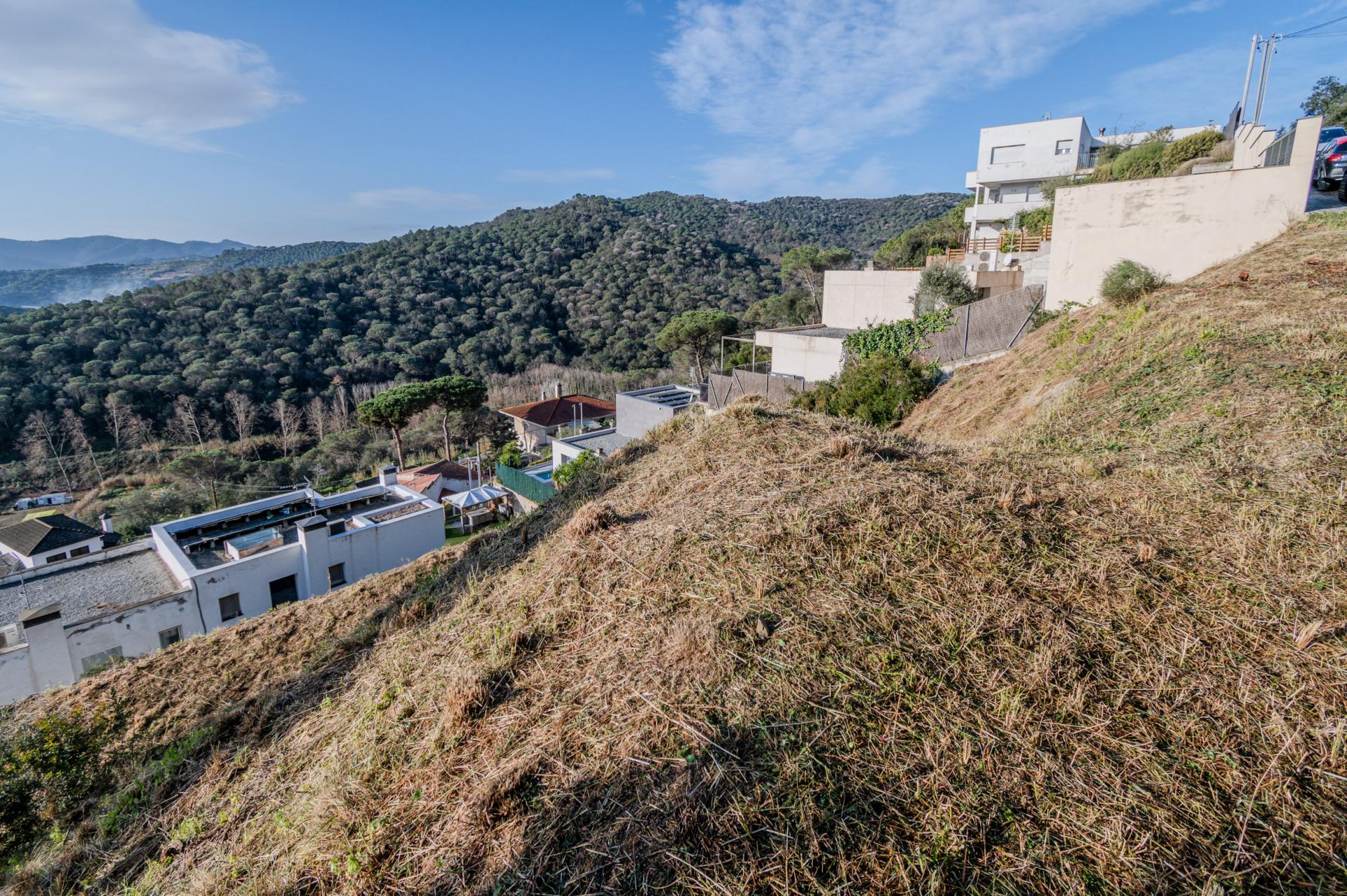 Terreno en venta en Dosrius! OPCION A CONSTRUIR DOS VIVIENDAS