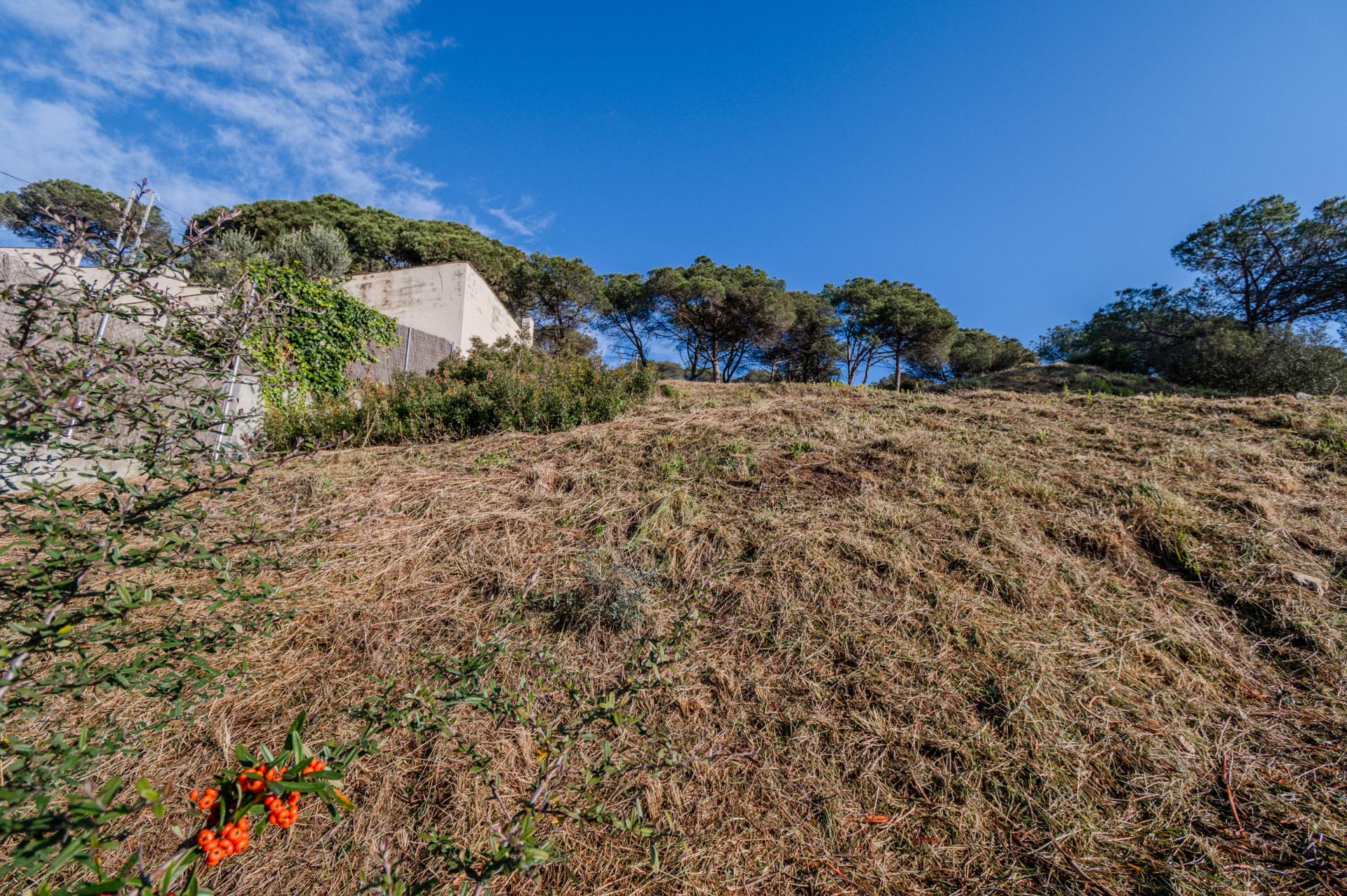 Terreno en venta en Dosrius! OPCION A CONSTRUIR DOS VIVIENDAS