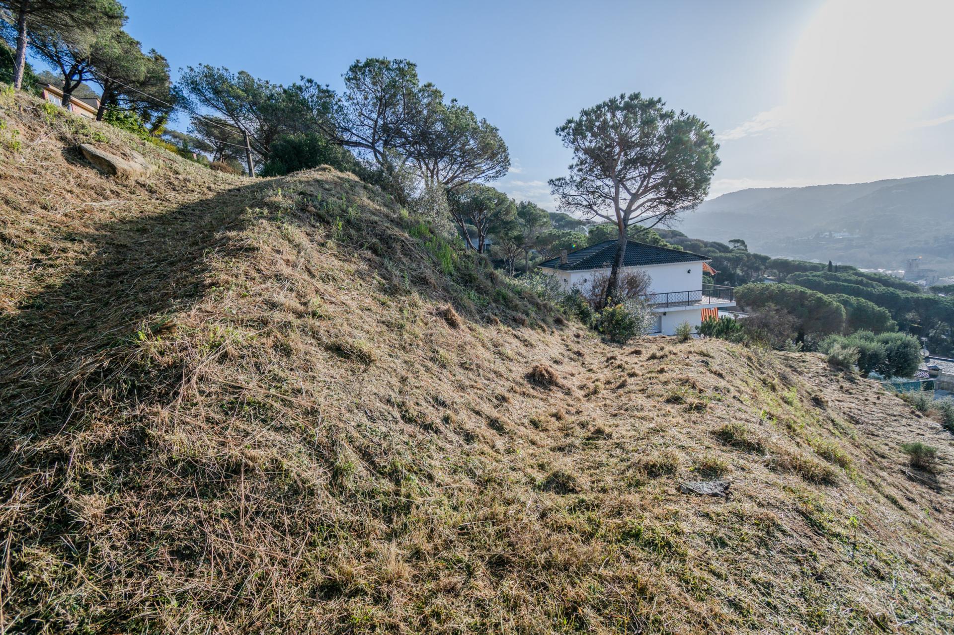 Terreno en venta en Dosrius! OPCION A CONSTRUIR DOS VIVIENDAS