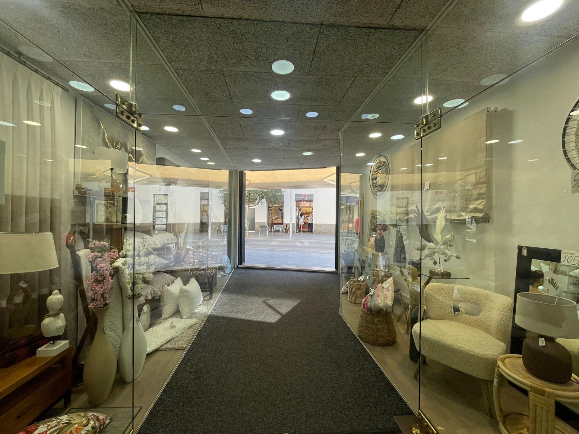 Inmejorable oportunidad de negocio en un entorno comercial consolidado y en actual expansión.