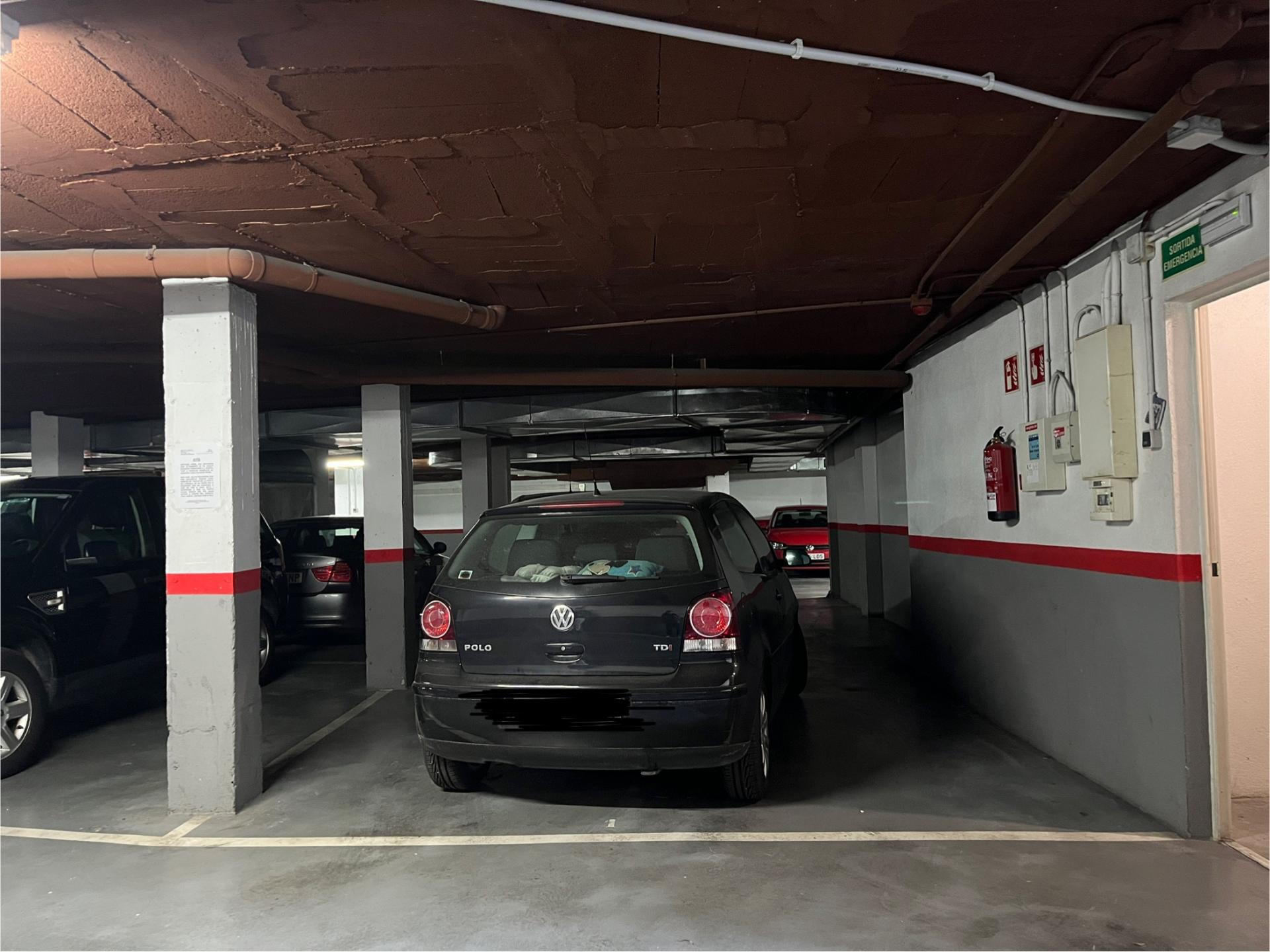 parquing en girona · santa-eugenia 30000€