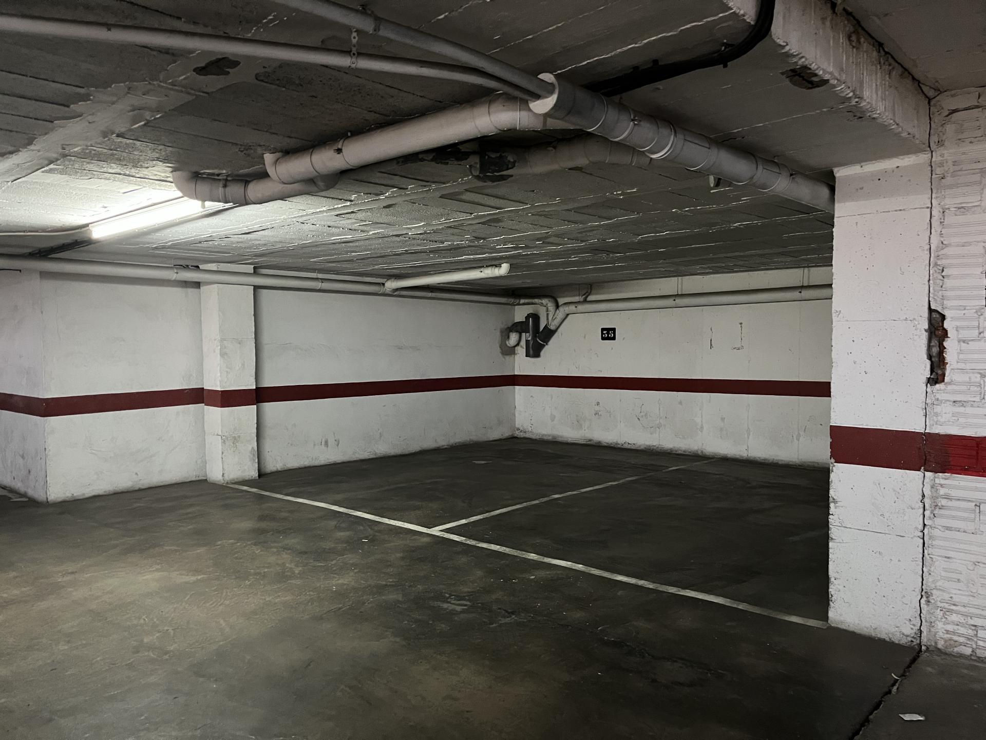 parquing en girona · santa-eugenia €