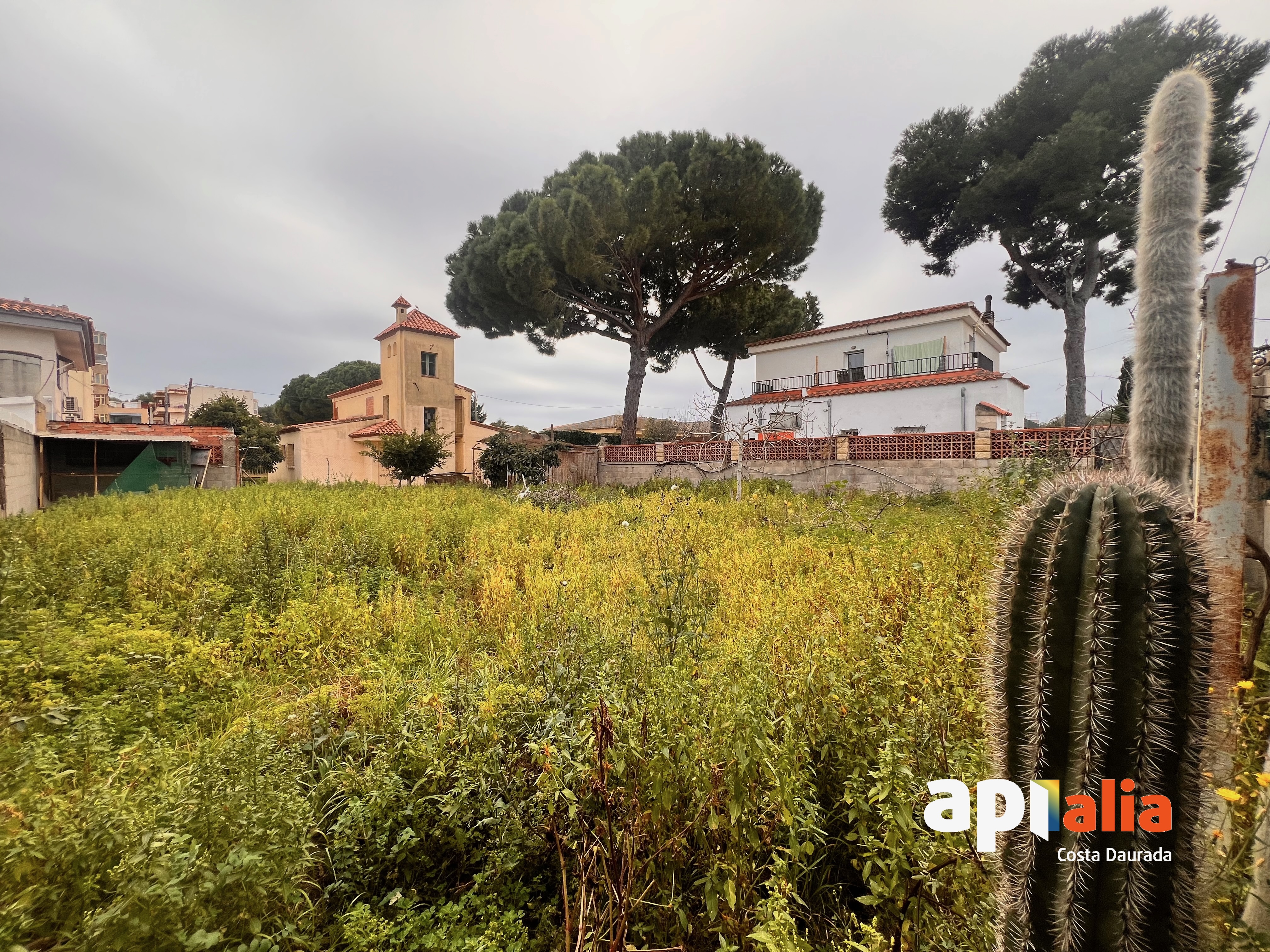 Terreno en venta en Salou, Tarragona 12/17
