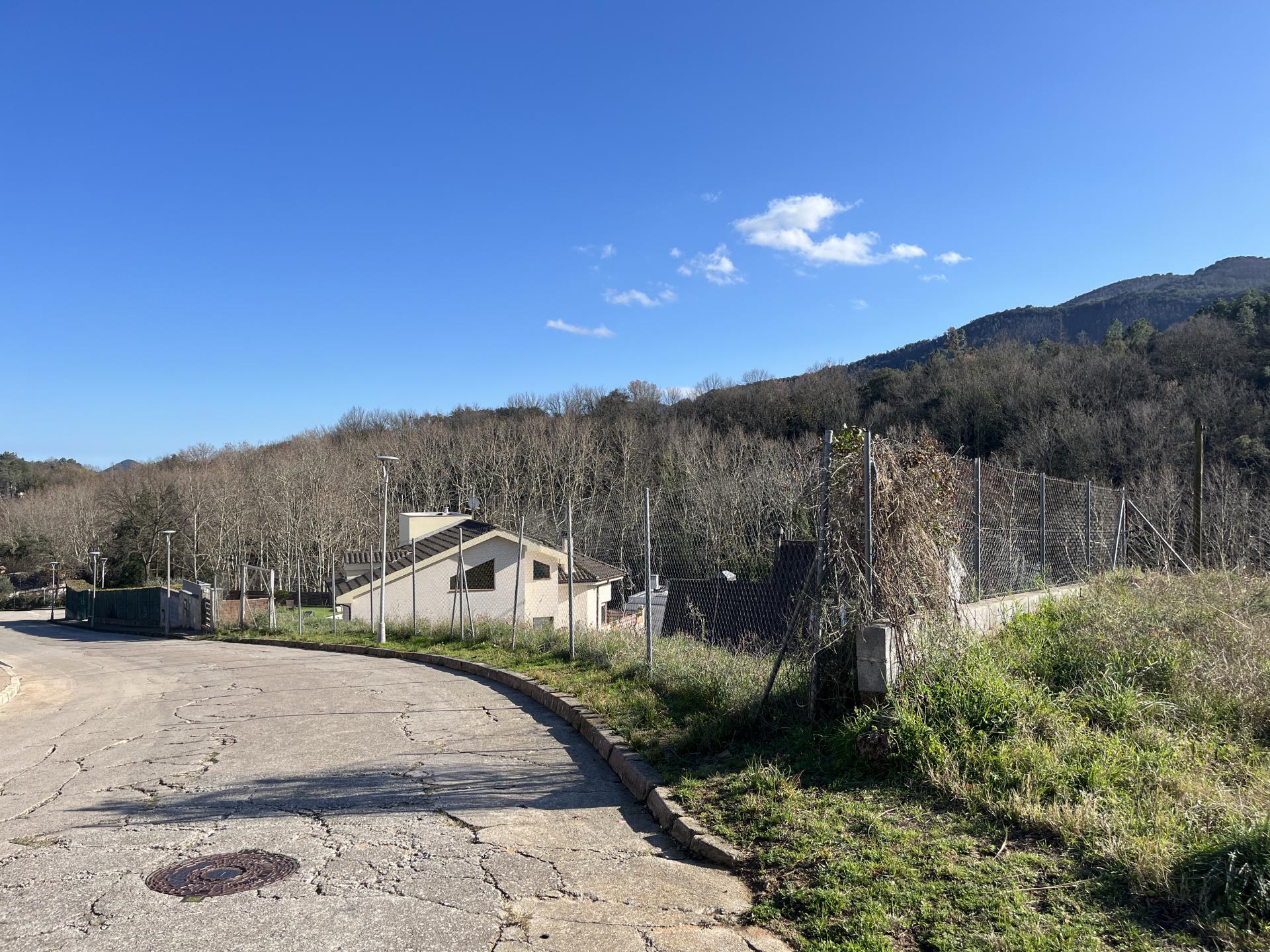 terrenys en arbucies ·  59900€
