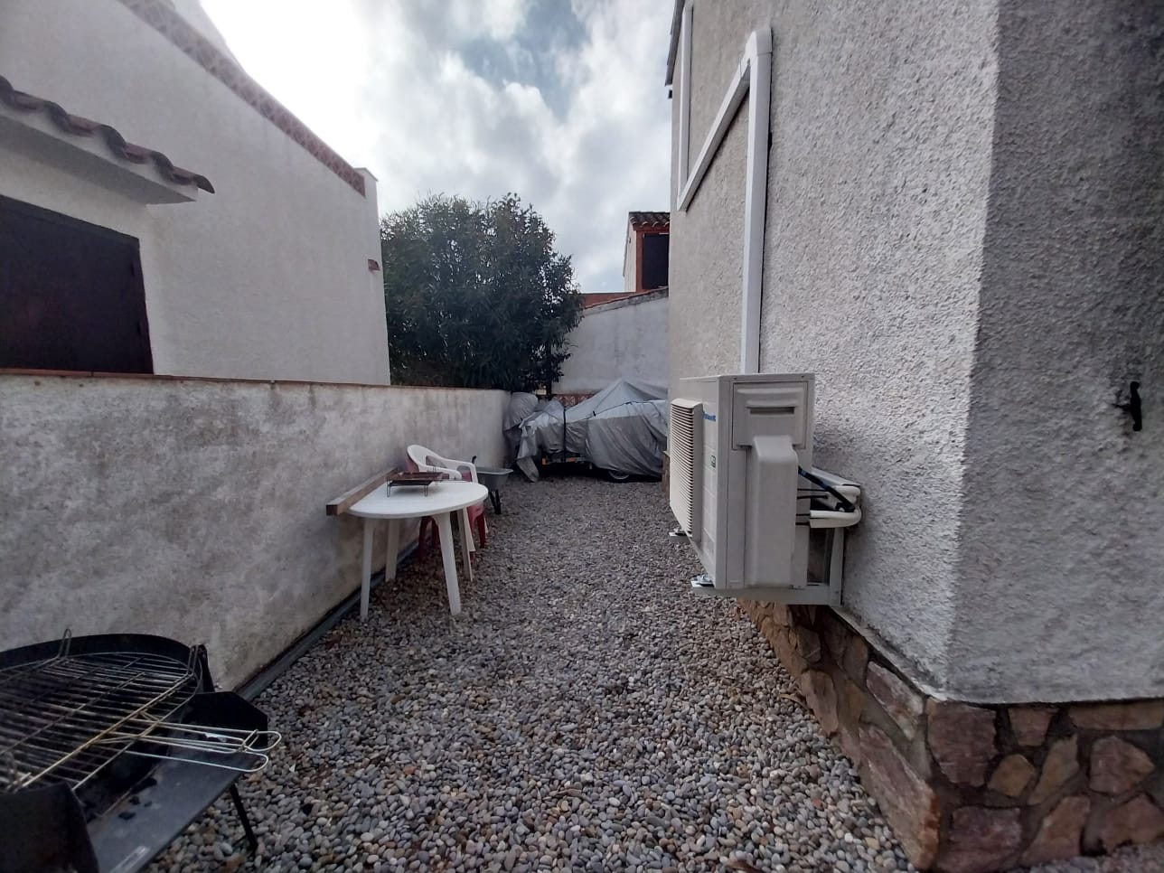 chalet Escala, L