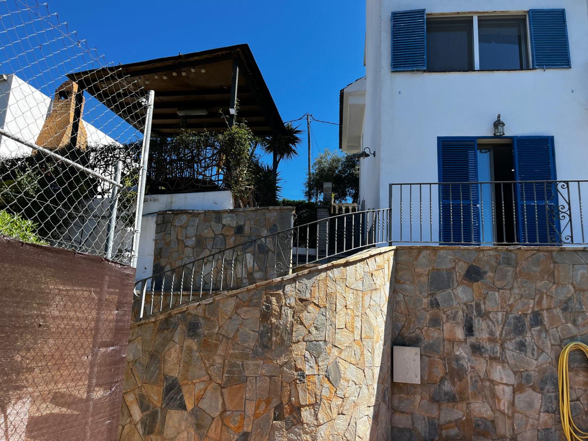 CASA EN VENTA EN SANT CEBRIÀ