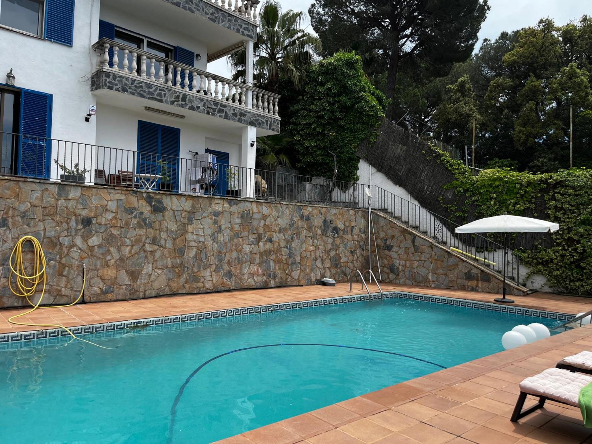 CASA EN VENTA EN SANT CEBRIÀ