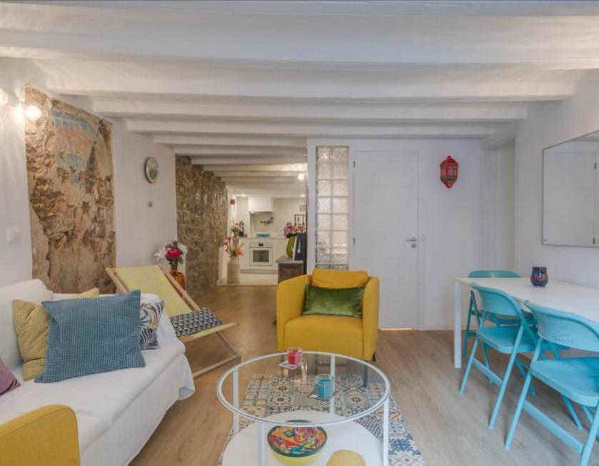 Piso de diseño de 81 m  construidos en el casco antiguo 