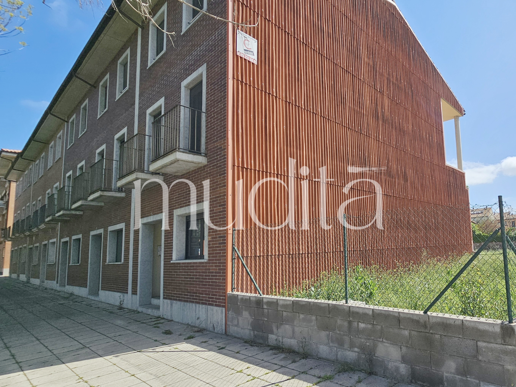 Terreno en venta en Manlleu, Barcelona 2/20