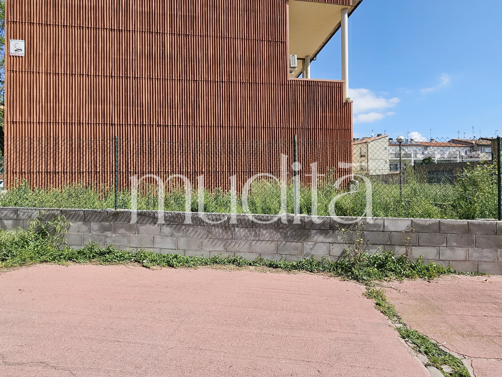 Terreno en venta en Manlleu, Barcelona 13/20