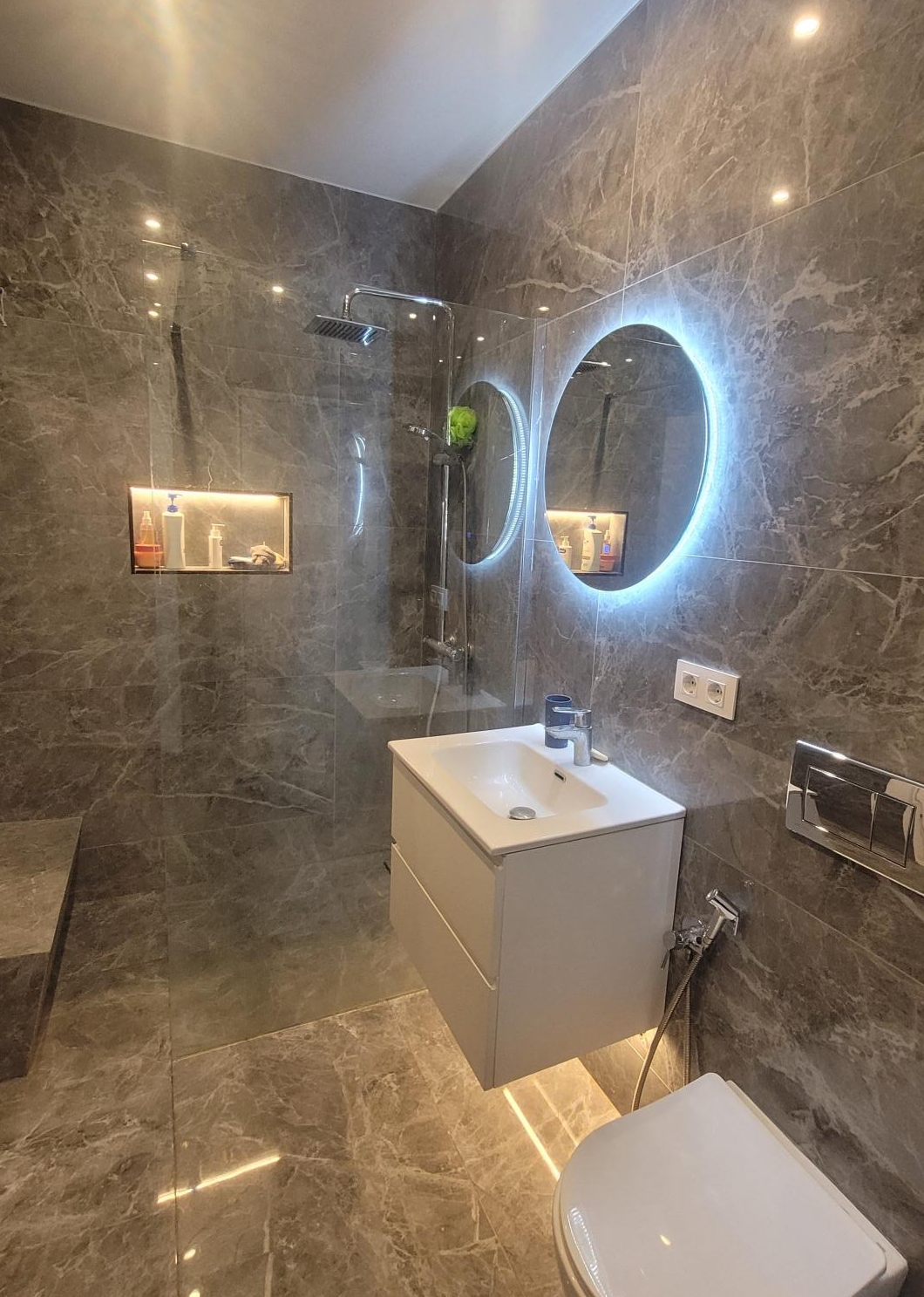 En venta esta acogedora vivienda reformada y luminosa.
Con una superficie...