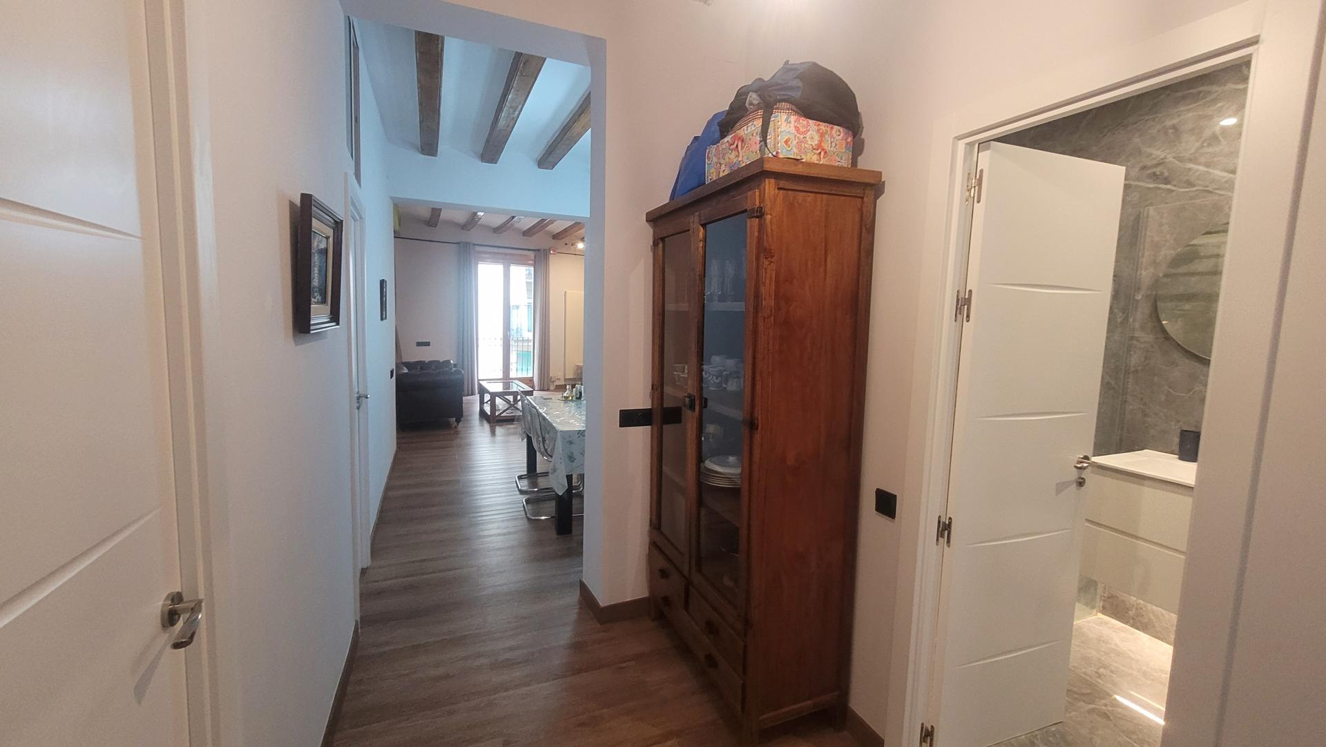 En venta esta acogedora vivienda reformada y luminosa.
Con una superficie...