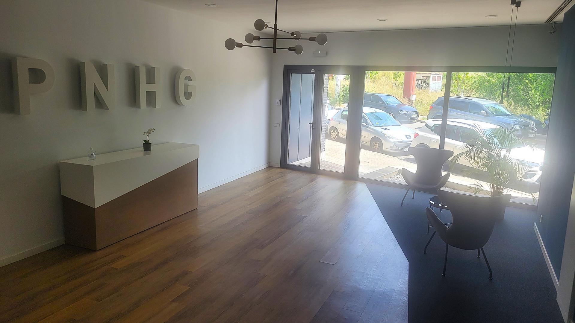 Nave en venta en calle de Suïssa, Badalona