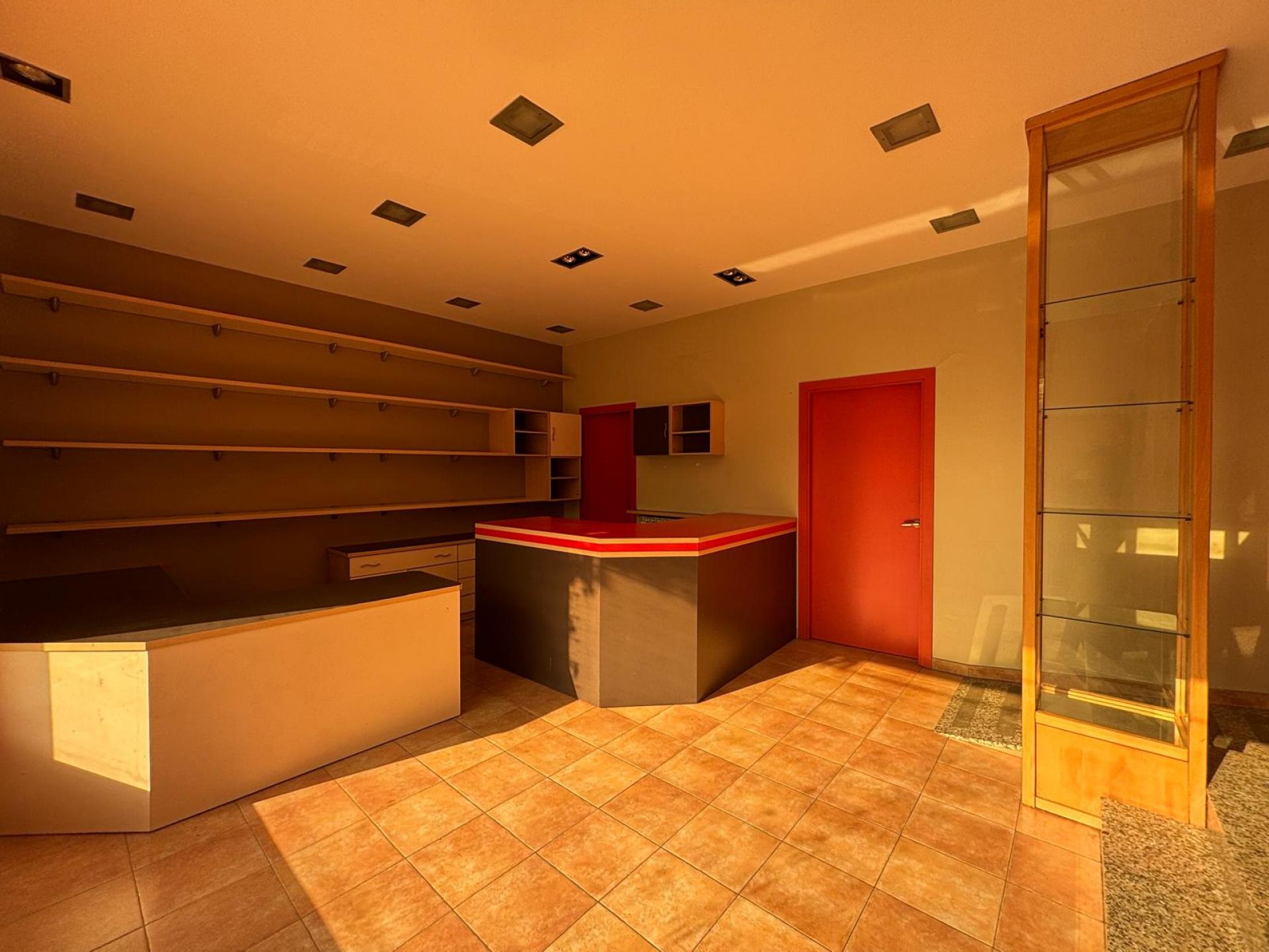 locals-comercials en sant-hilari-sacalm ·  €