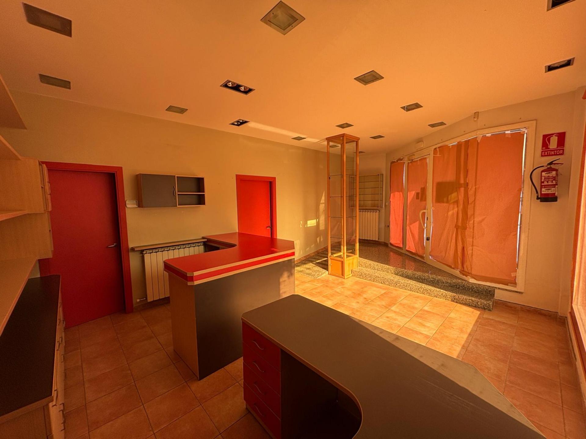 locals-comercials en sant-hilari-sacalm ·  €