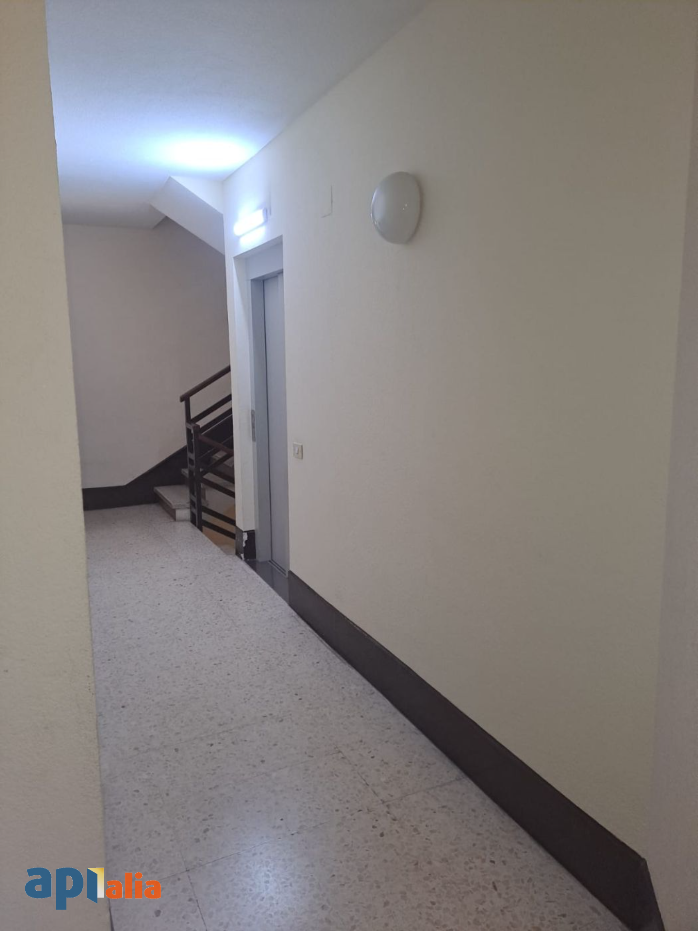 PISO EN VENTA EN ESPLUGUES DE LL. (CENTRO)