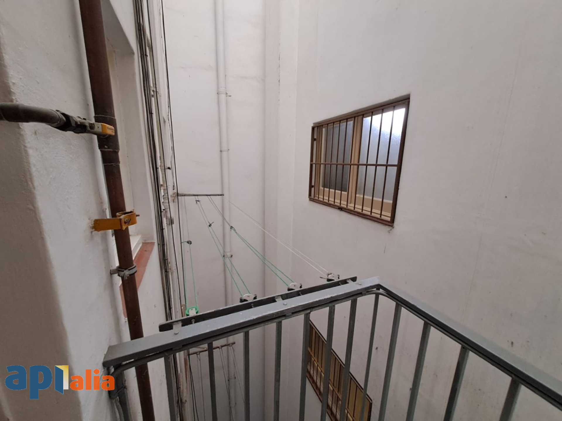 PISO EN VENTA EN ESPLUGUES DE LL. (CENTRO)