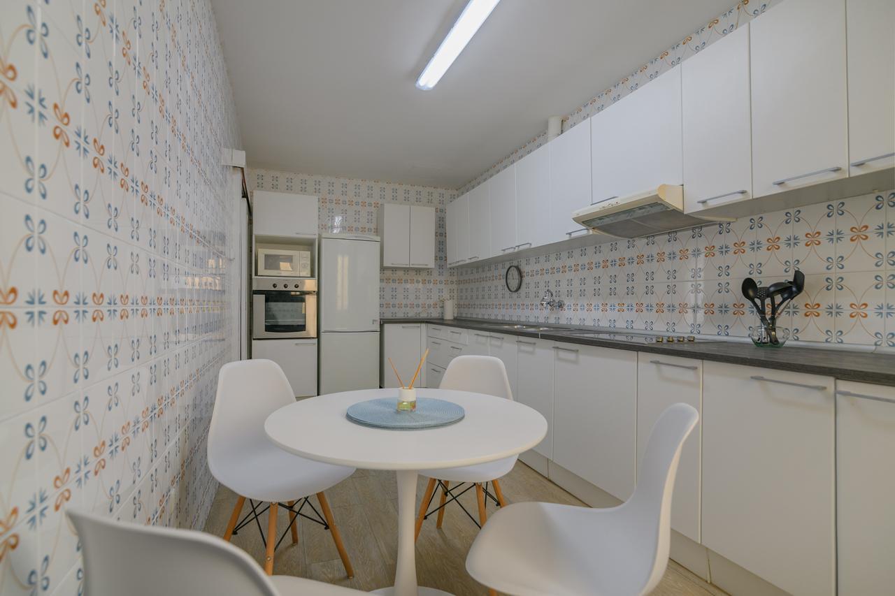 Amplia y luminosa  vivienda junto a Plaça Sant Jaume