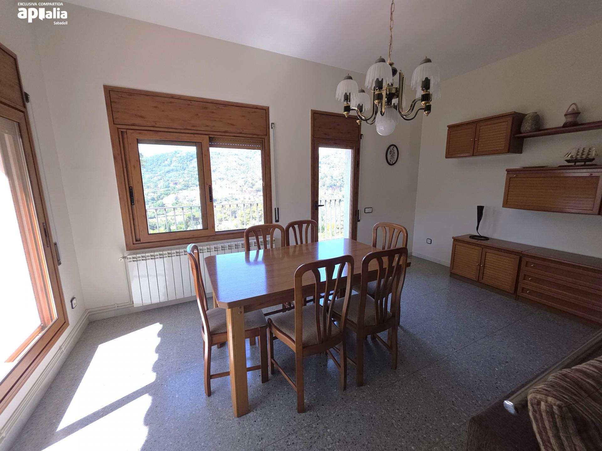 Fantástica torre en Arisol D   Castellar del Vallès
Ubicada...