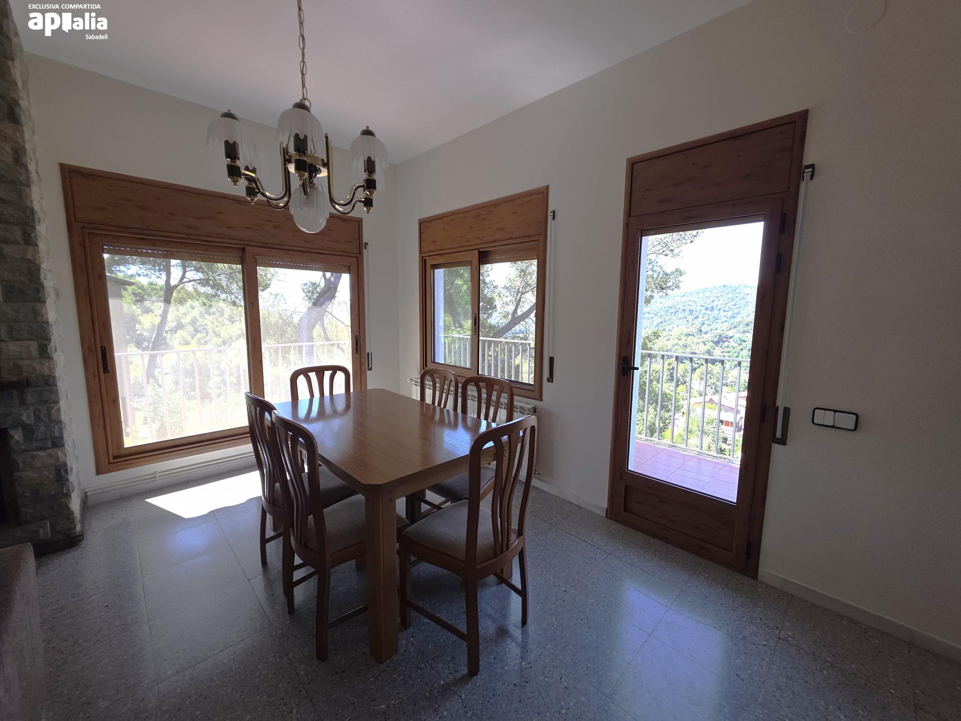 Fantástica torre en Arisol D   Castellar del Vallès
Ubicada...