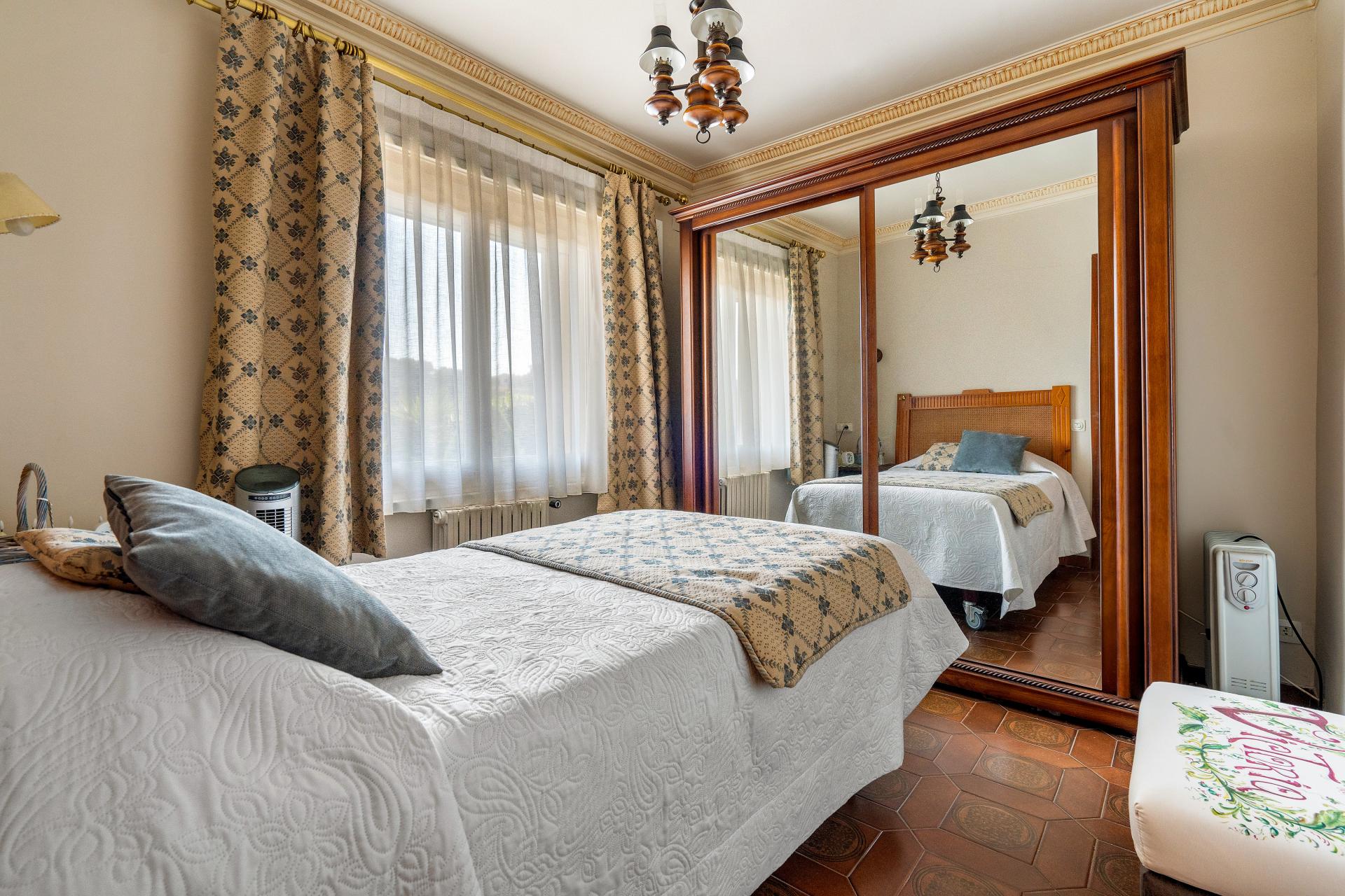 ESPECTACULAR TORRE EN EL TURO DE LA MARE DE DEU DEL PUIG