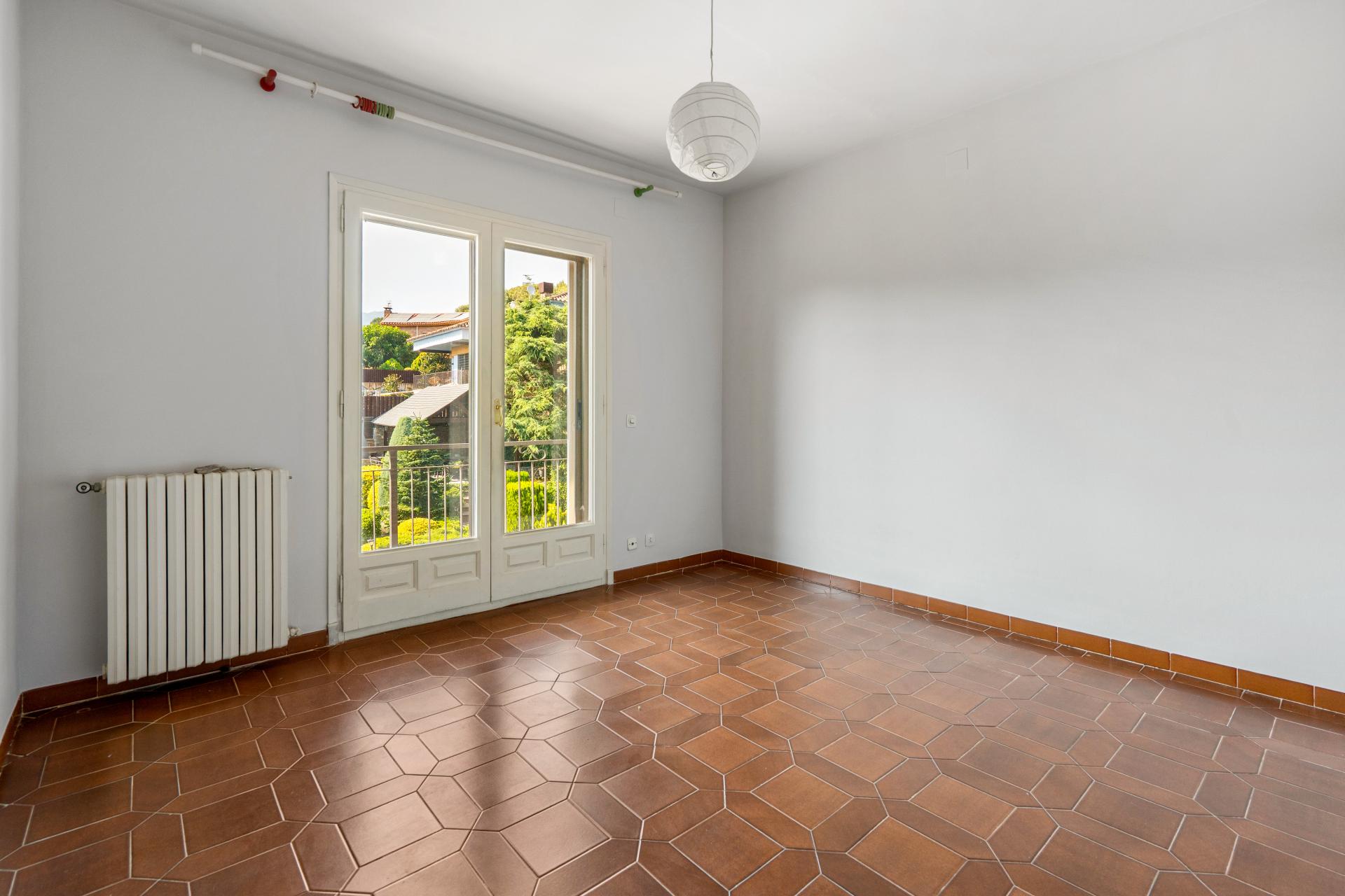 ESPECTACULAR TORRE EN EL TURO DE LA MARE DE DEU DEL PUIG