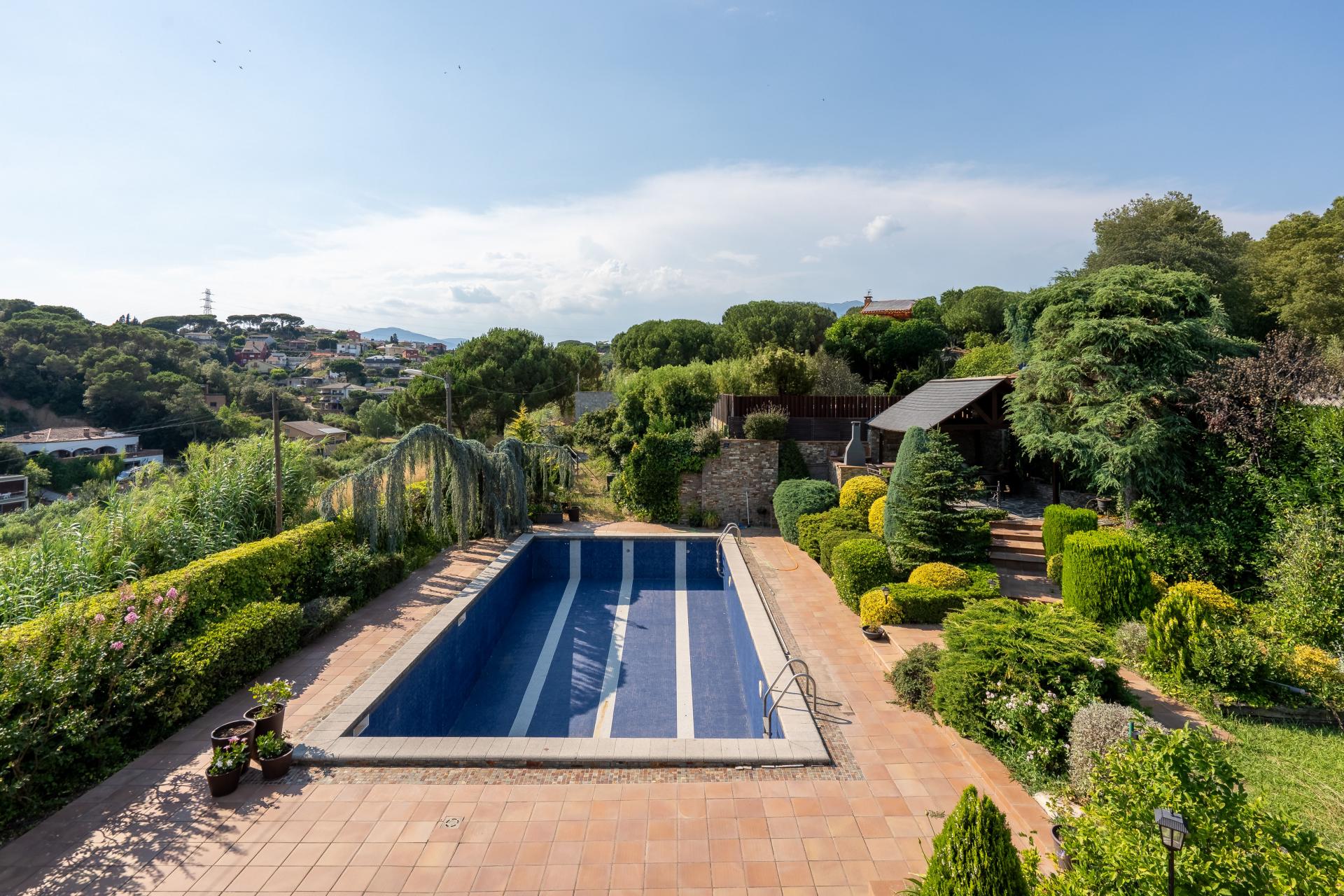 ESPECTACULAR TORRE EN EL TURO DE LA MARE DE DEU DEL PUIG