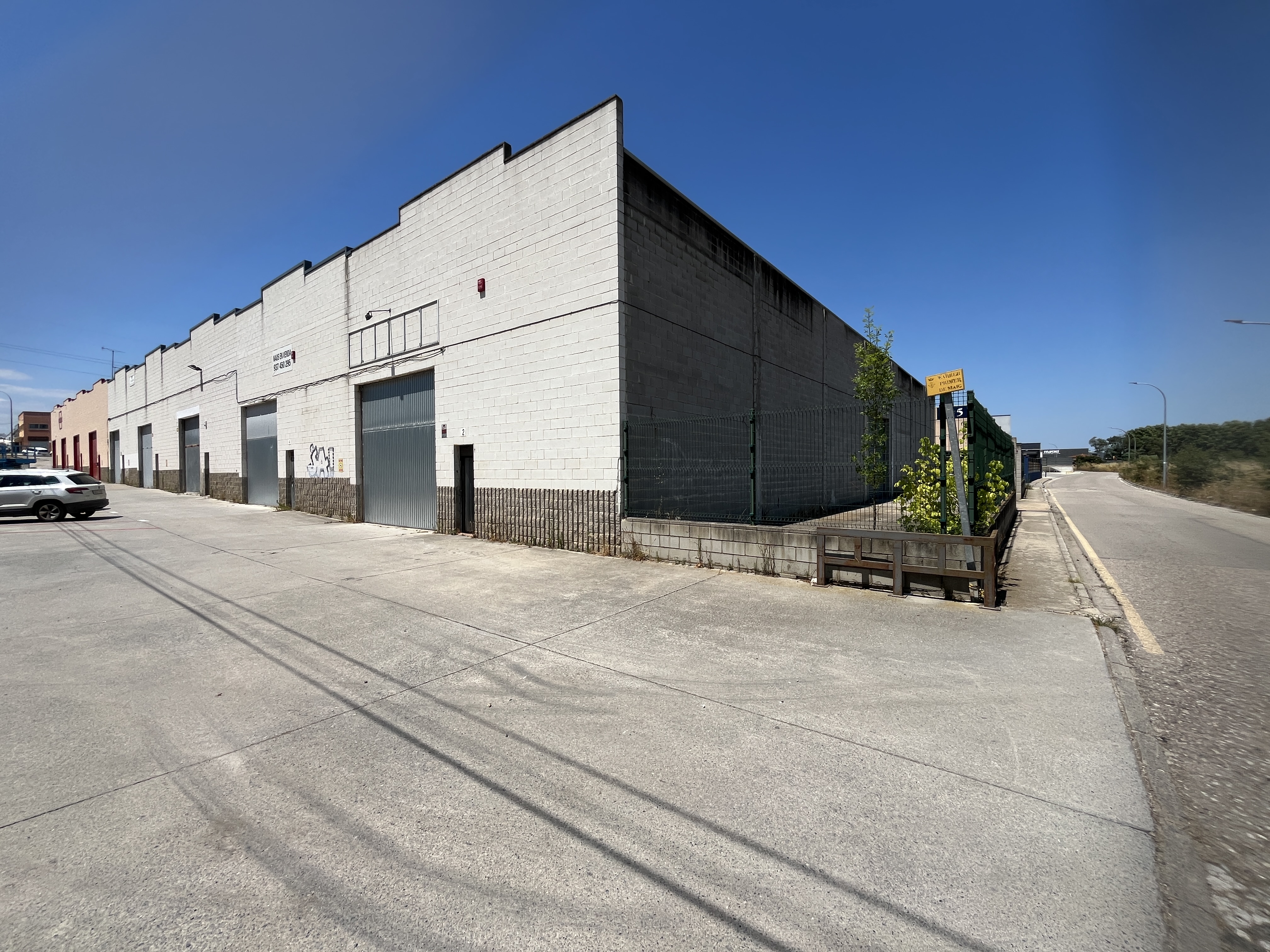 nau-industrial en sils ·  2000€