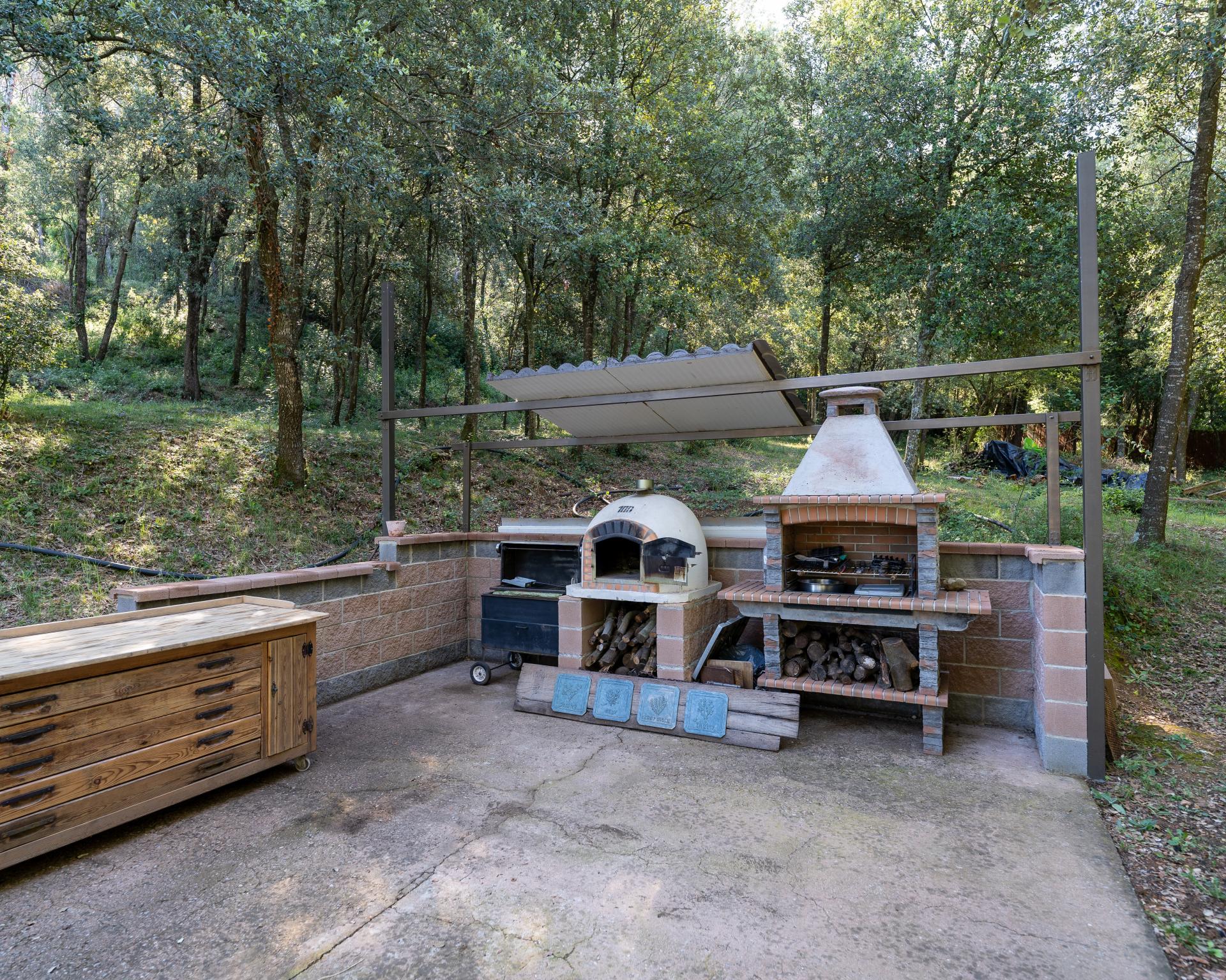 MASIA CON ALMA, PISCINA Y ENTORNO PRIVILEGIADO !!!!!!!!