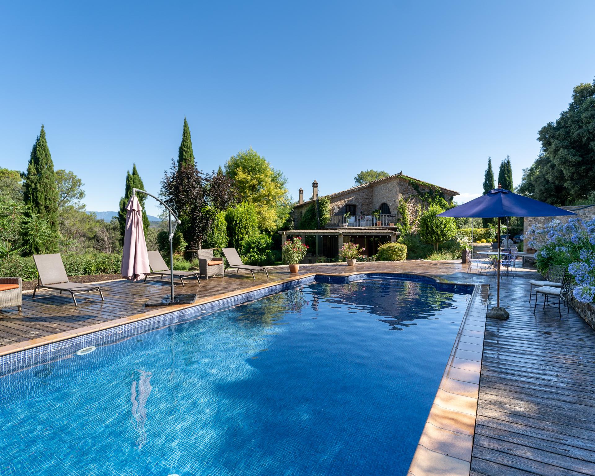 MASIA CON ALMA, PISCINA Y ENTORNO PRIVILEGIADO !!!!!!!!