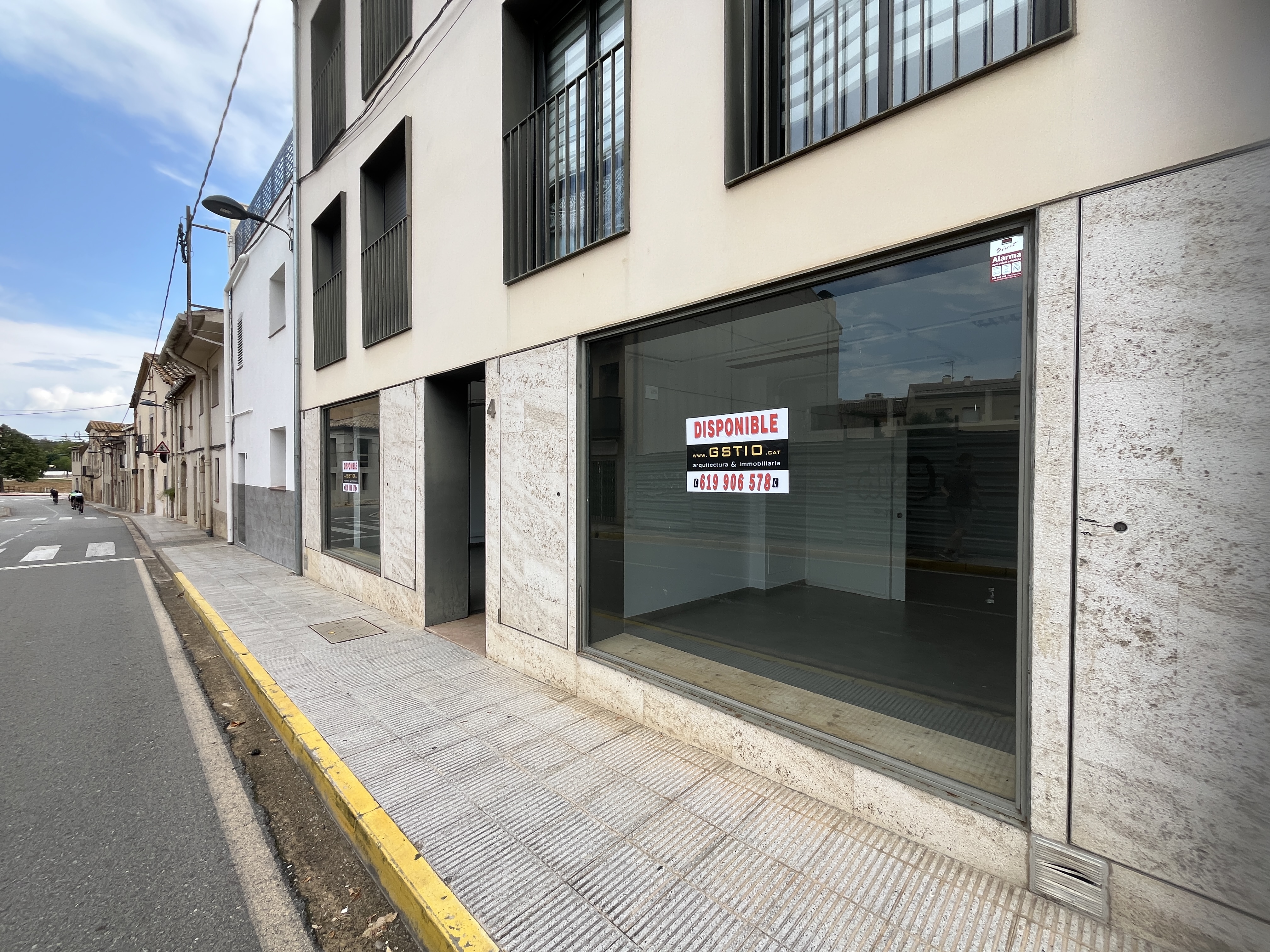 locals-comercials en fornells-de-la-selva ·  650€